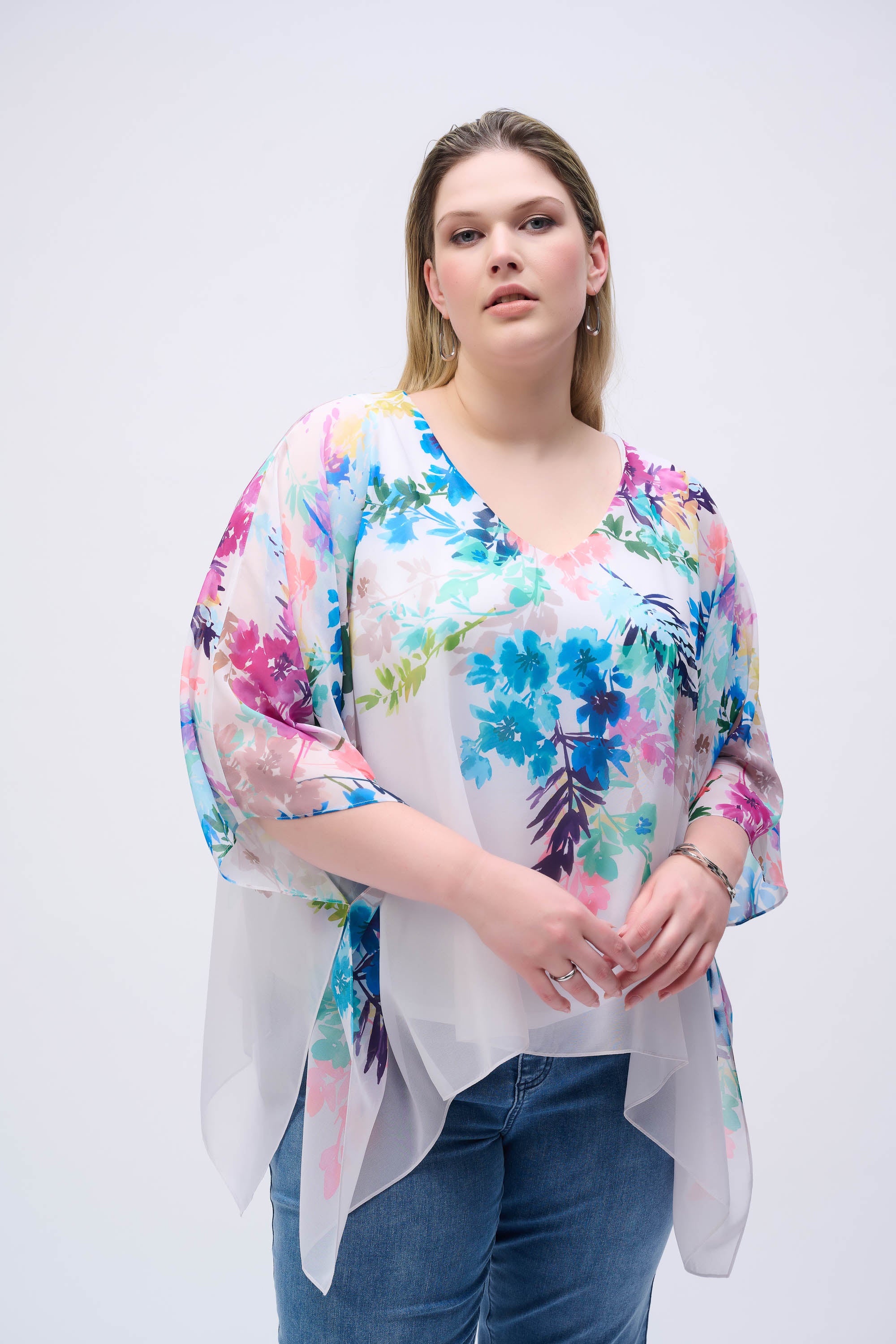 251238 Chiffon Floral Print Poncho