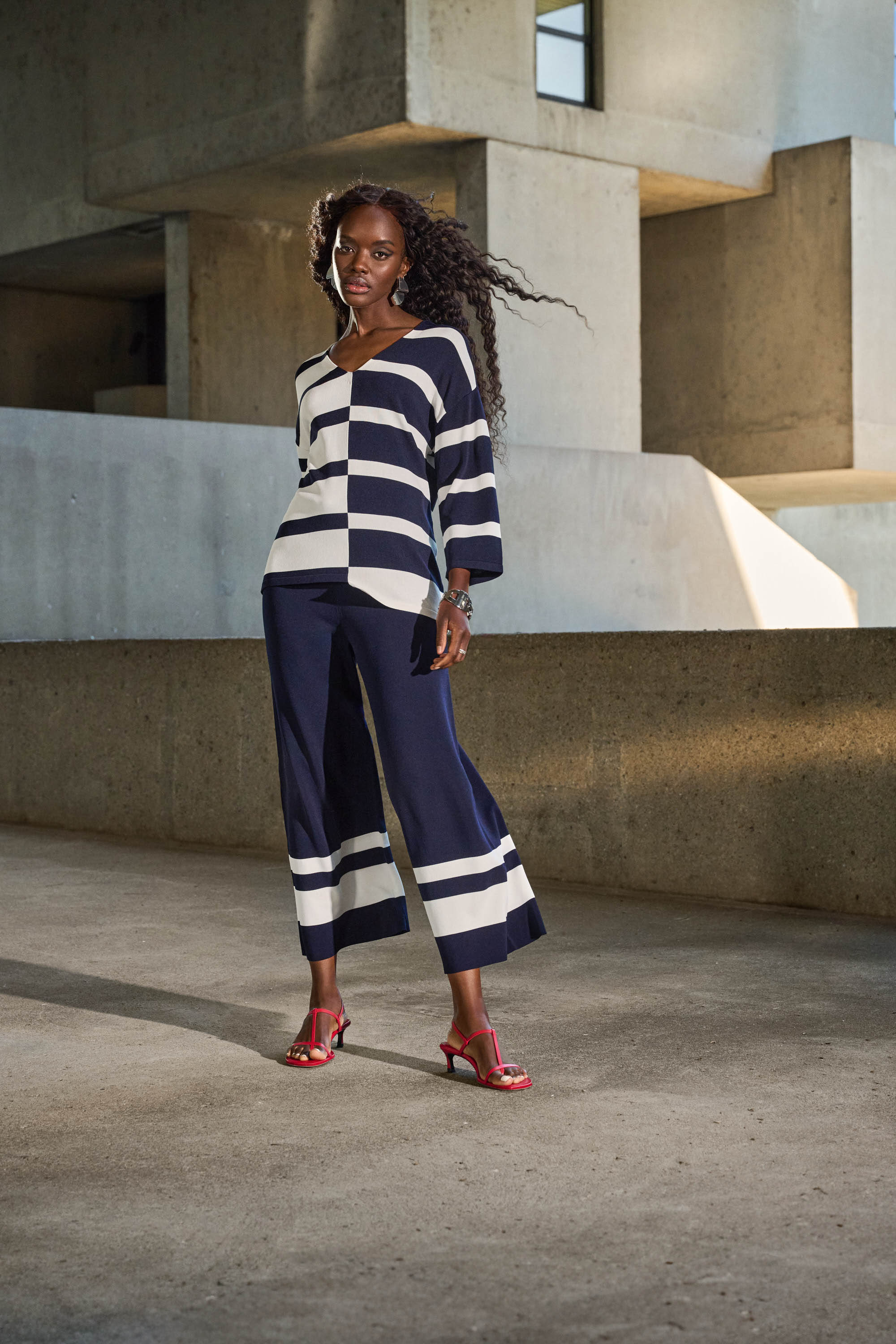 251945 - Placement Stripe Sweater Knit Culotte