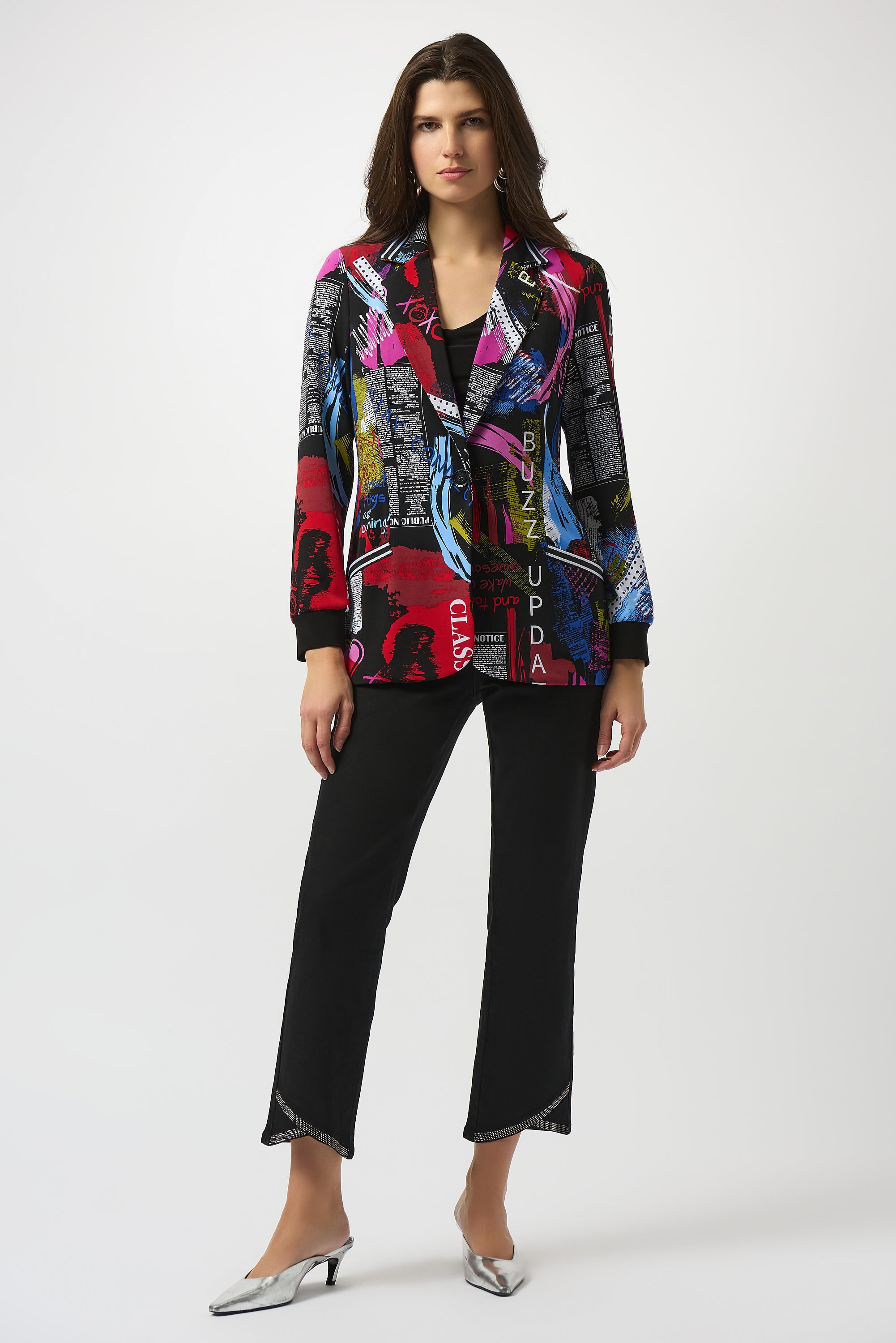 253090 Silky Knit Word Print Straight Blazer