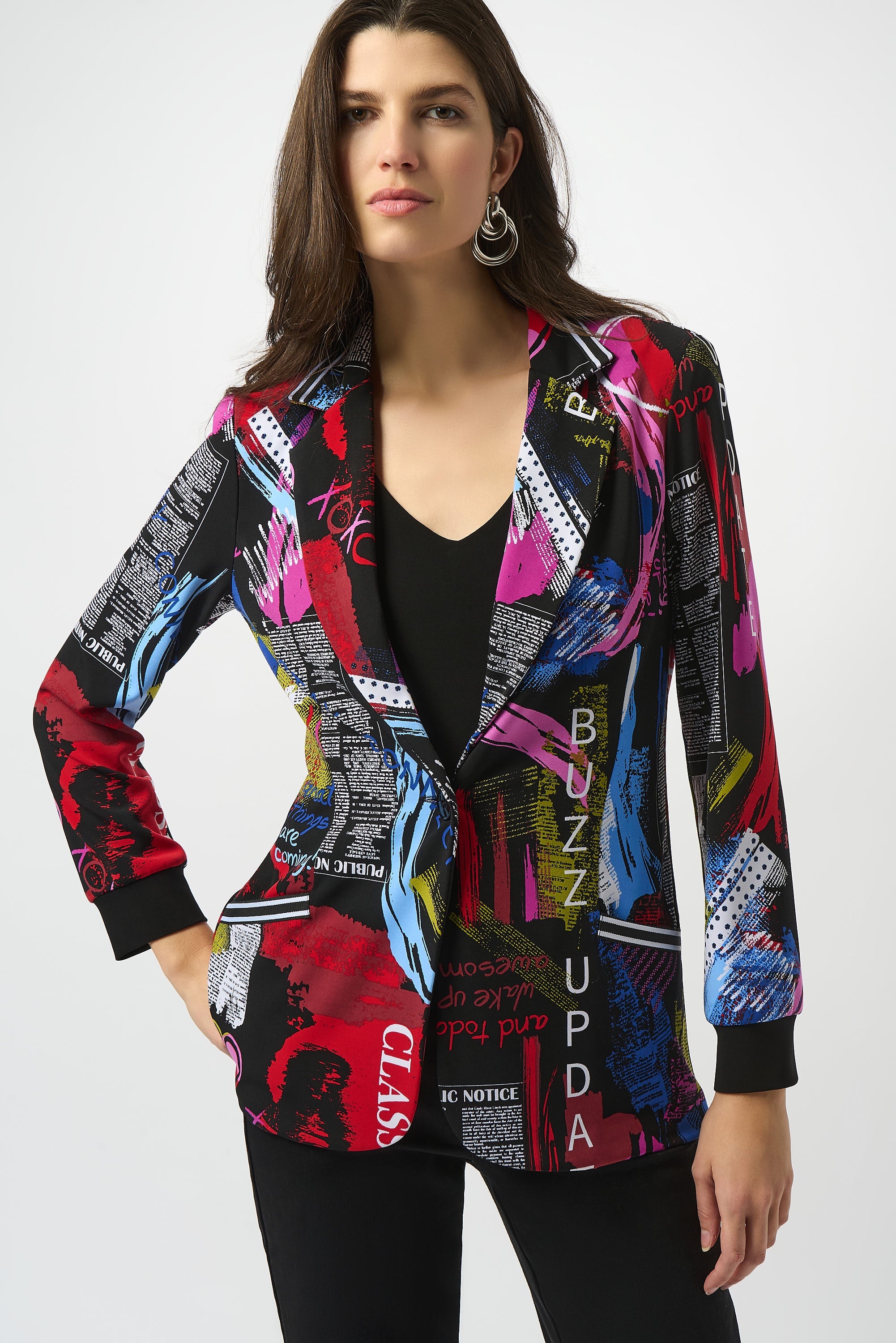 253090 Silky Knit Word Print Straight Blazer