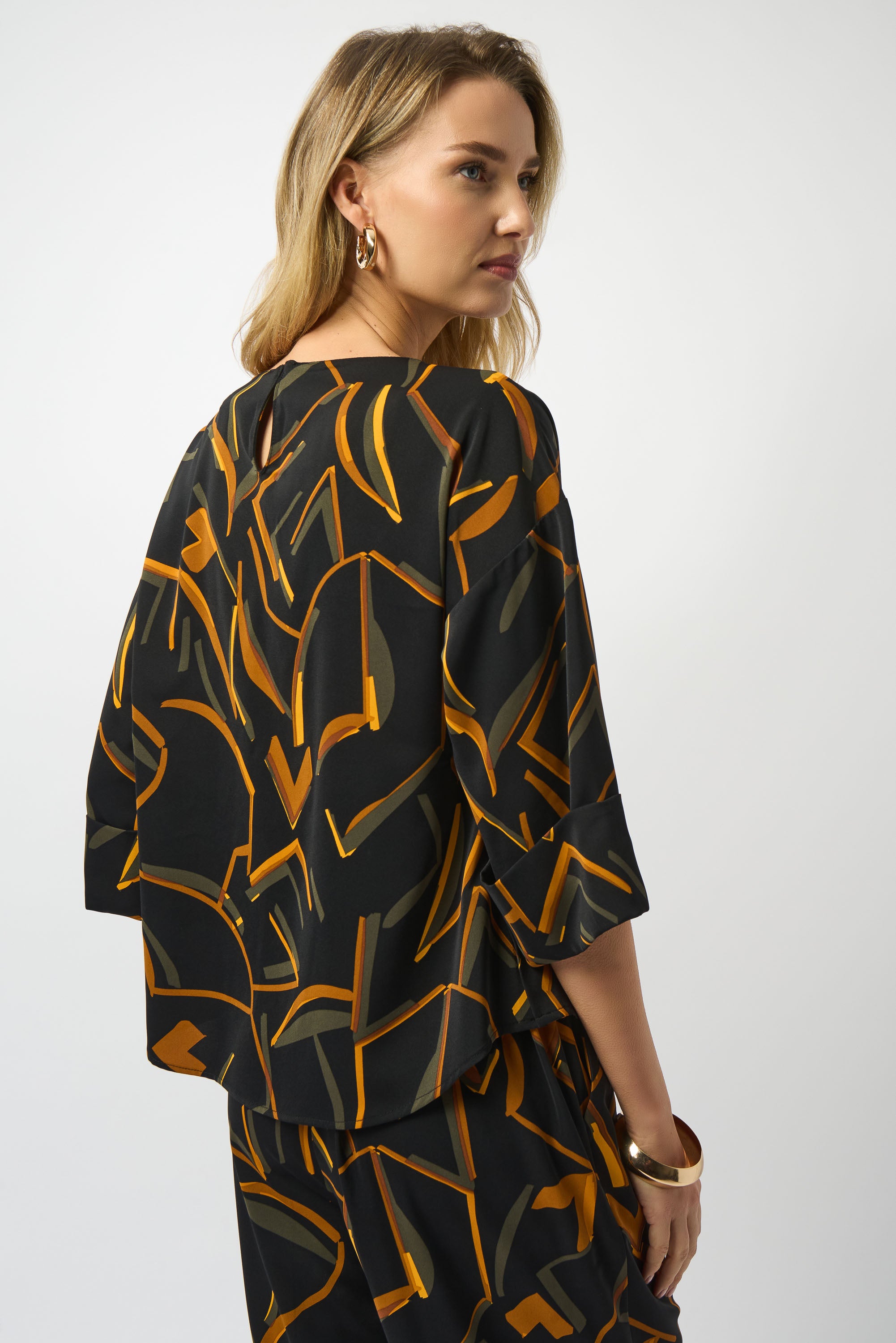253238 Recycled Woven Geometric Print Boxy Top