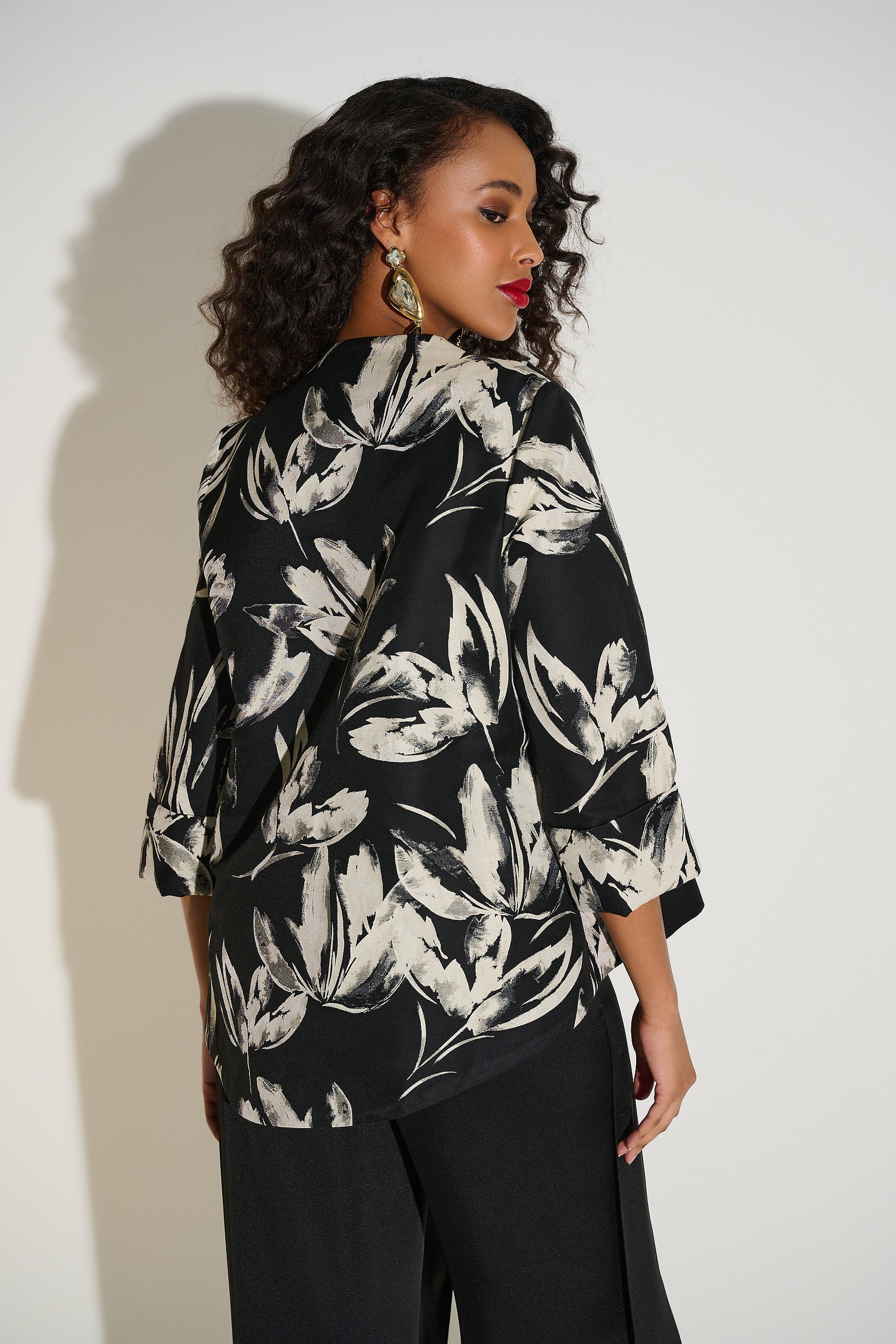 253719 Signature | Jacquard Floral Print Swing Jacket