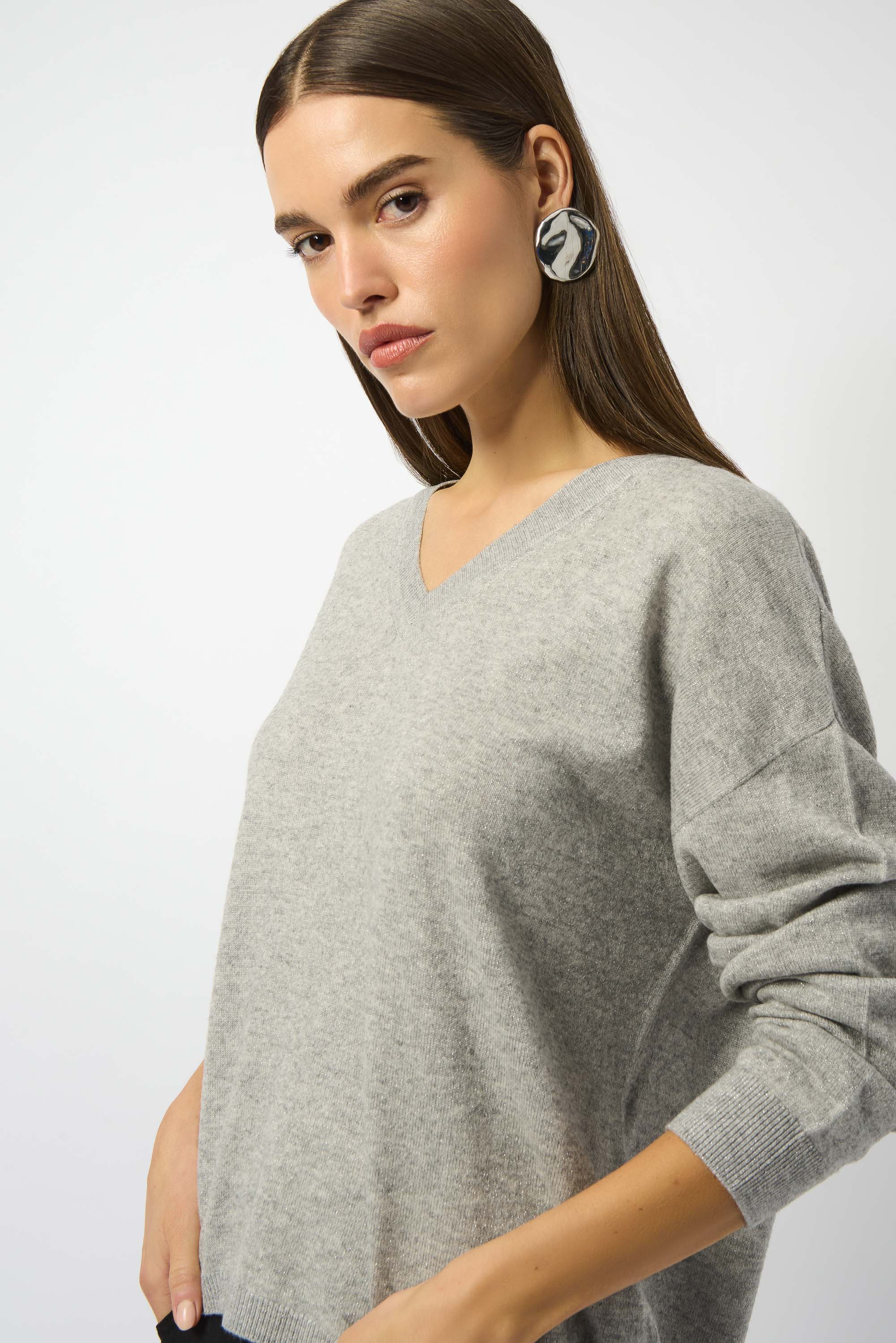 253967 Wool Blend V-Neck Boxy Sweater