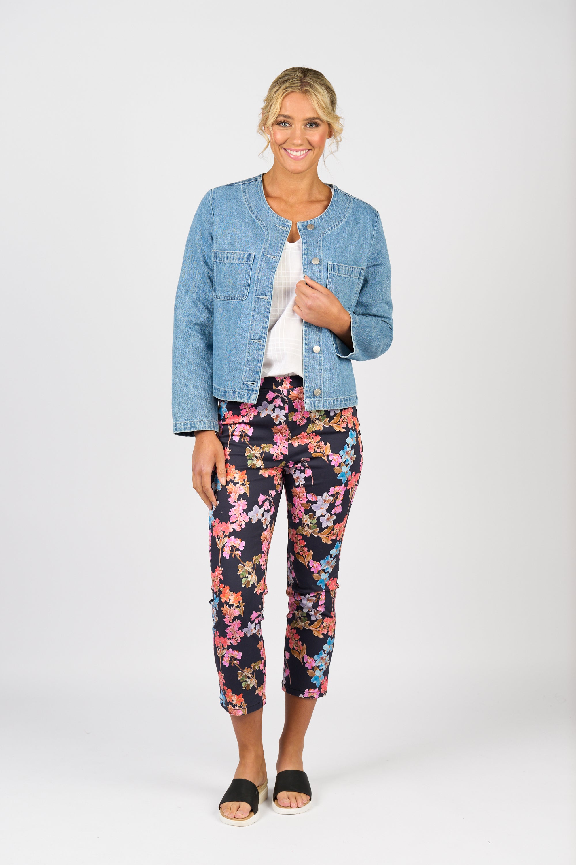 274LW Slim Leg 7/8 Length Lightweight Pull On