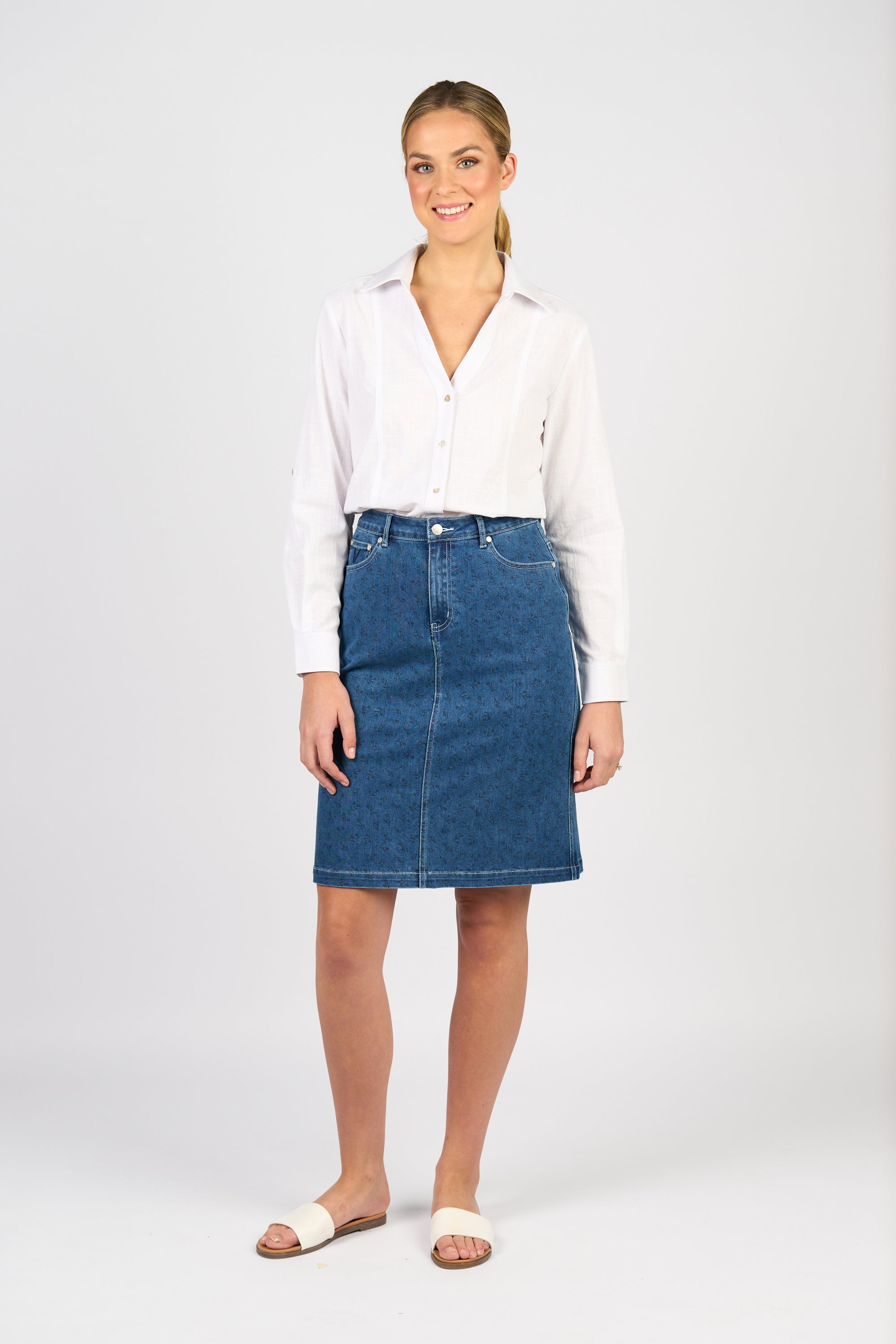 372AV Denim Skirt With Back Vent