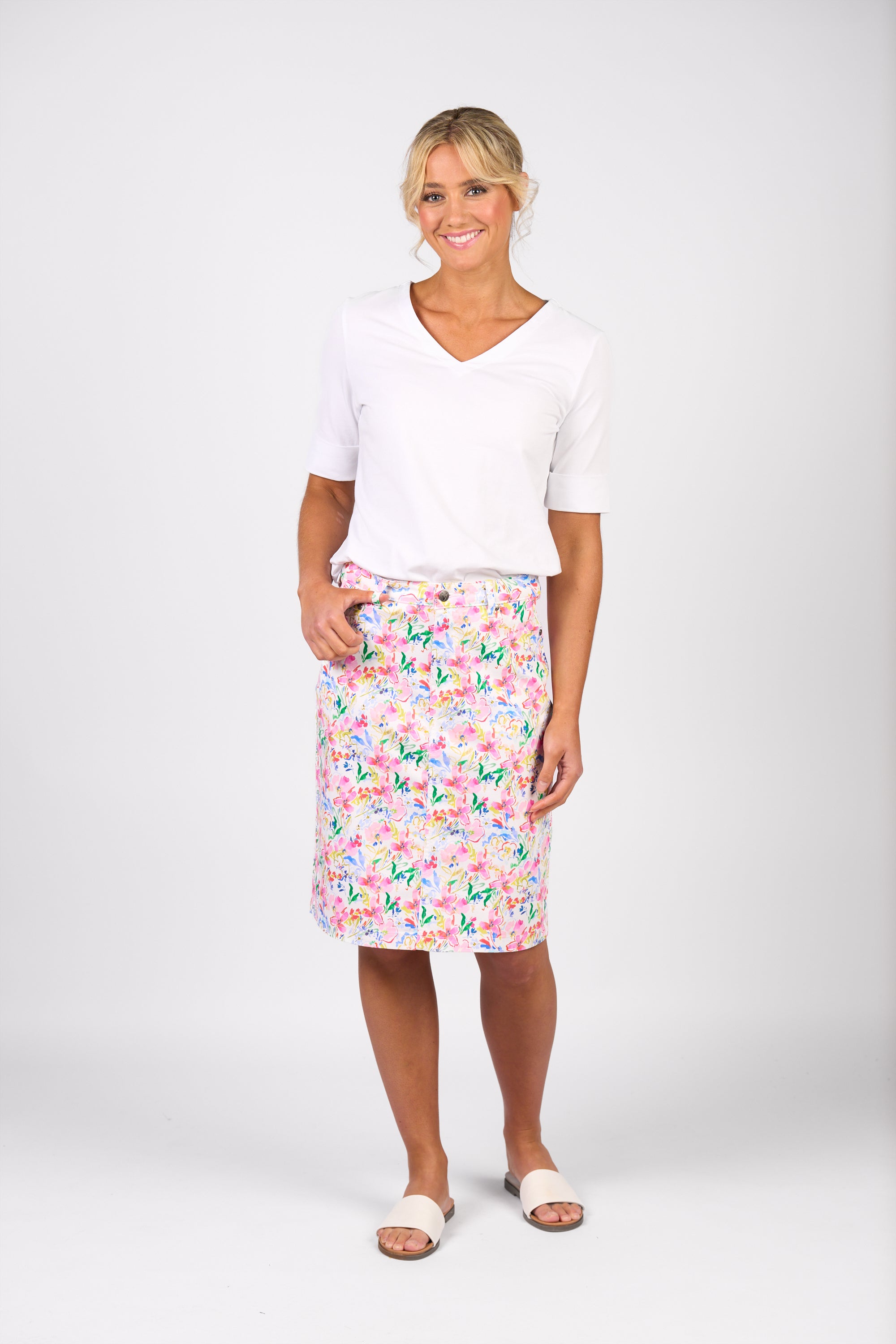 372AV Printed Lightweight Skirt with Centre Back Vent