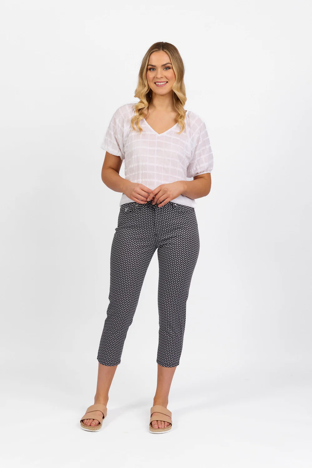 Vassalli Printed Slim Leg Pant 7/8 Lightweight Pull On