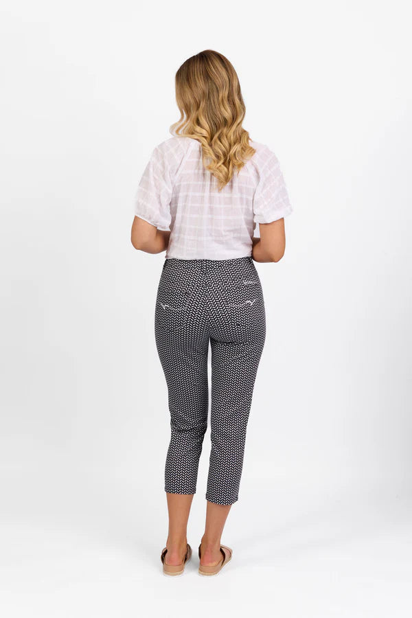 Vassalli Printed Slim Leg Pant 7/8 Lightweight Pull On