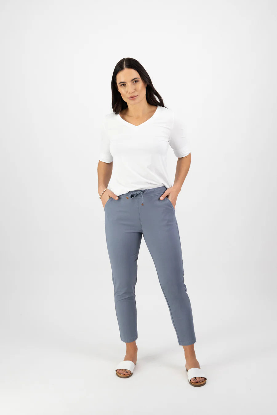 5790 - 7/8 Length Skinny Leg Elastic Waist Pant