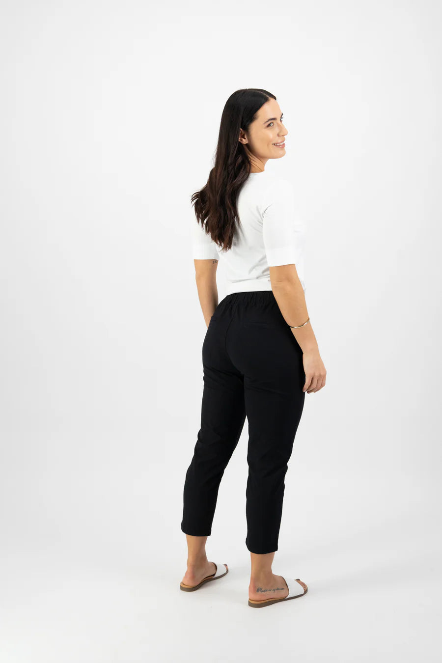 5790 - 7/8 Length Skinny Leg Elastic Waist Pant