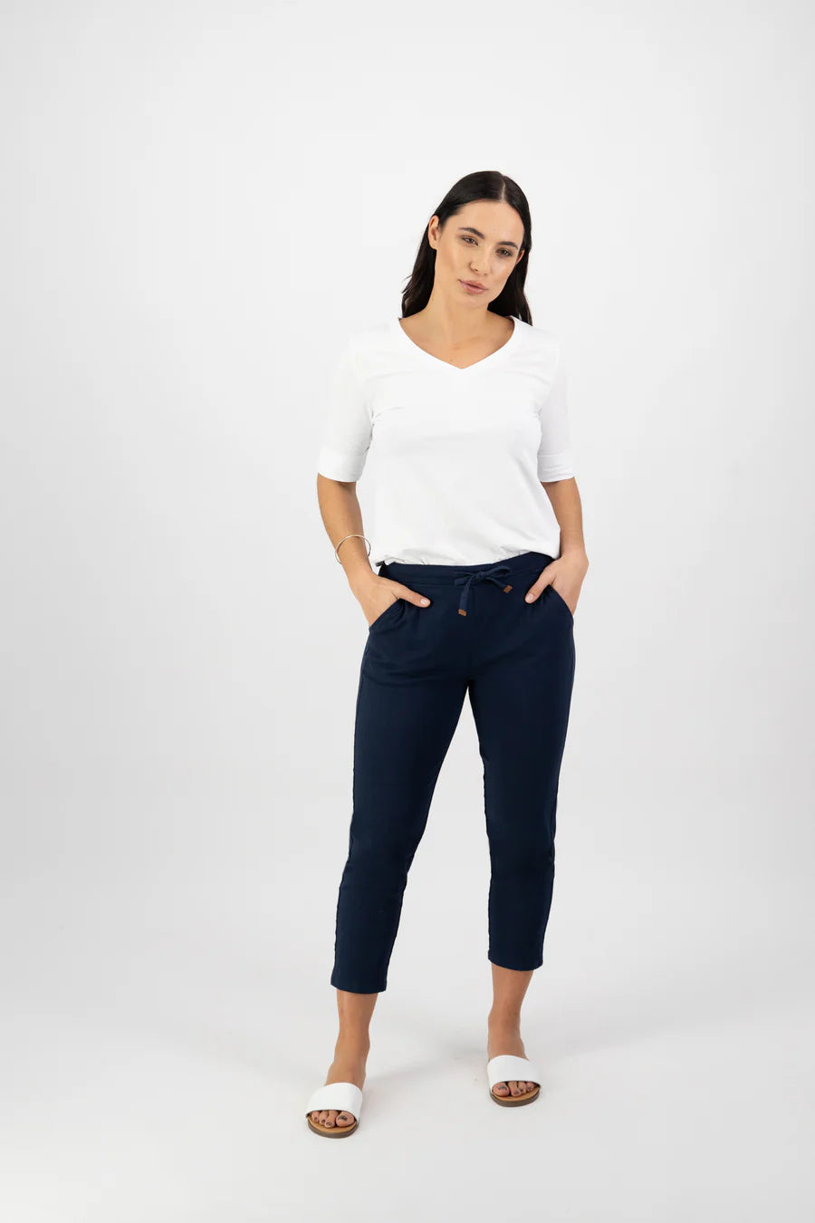 5790 - 7/8 Length Skinny Leg Elastic Waist Pant