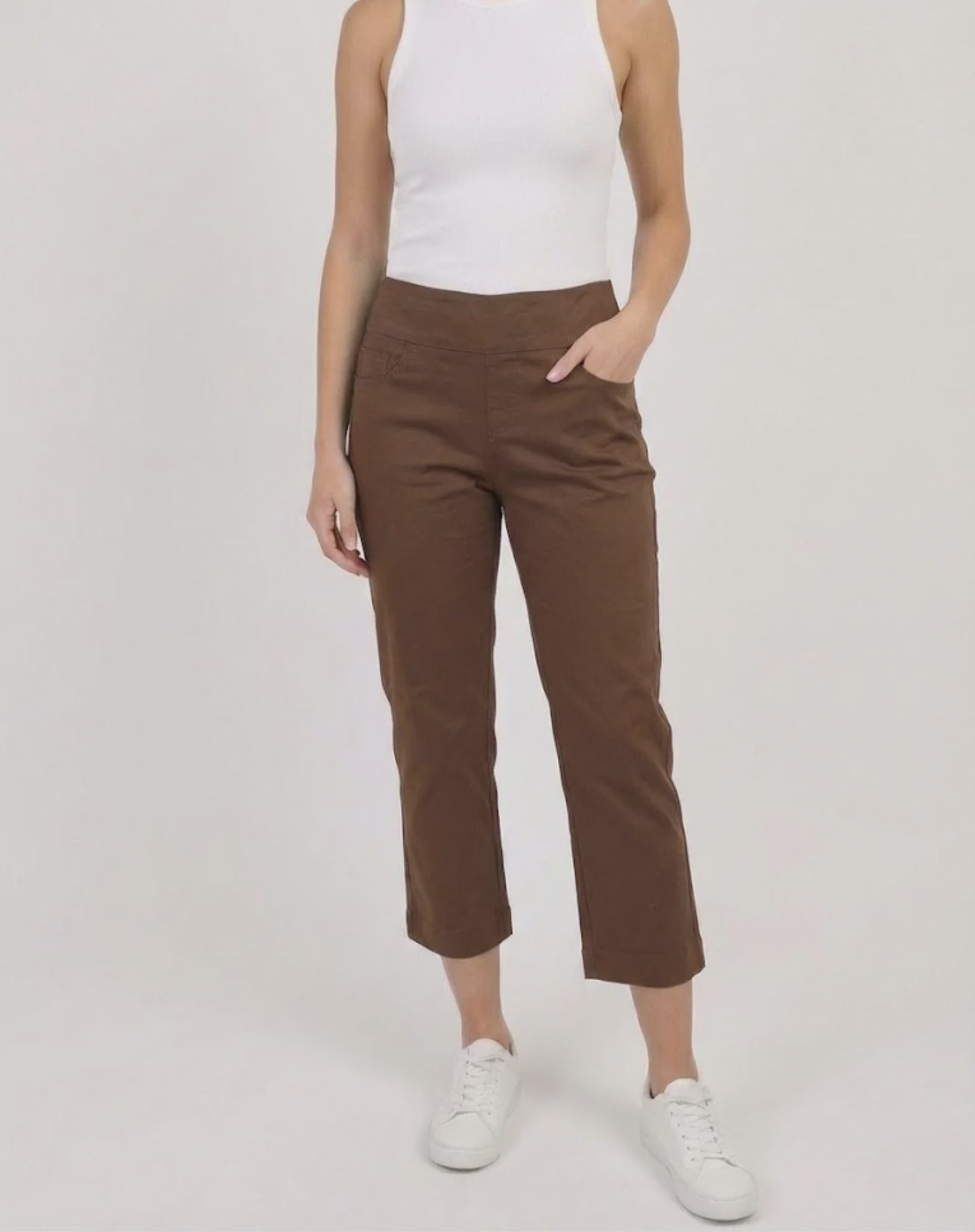 Essential Stretch Capri Pant Mocha - Corfu