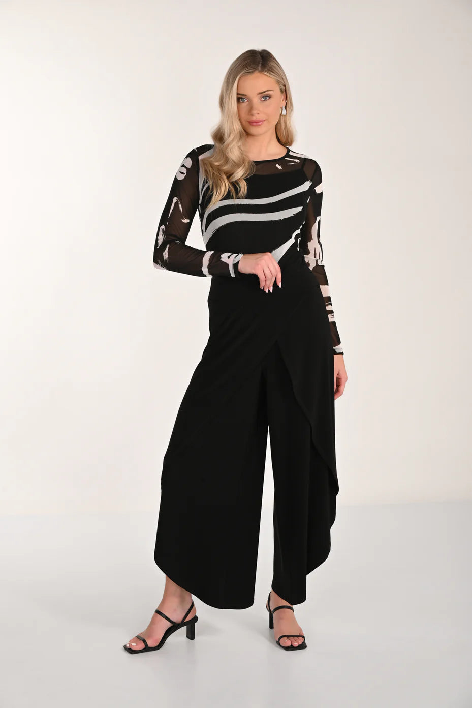 Frank Lyman 266004 Knit Pants