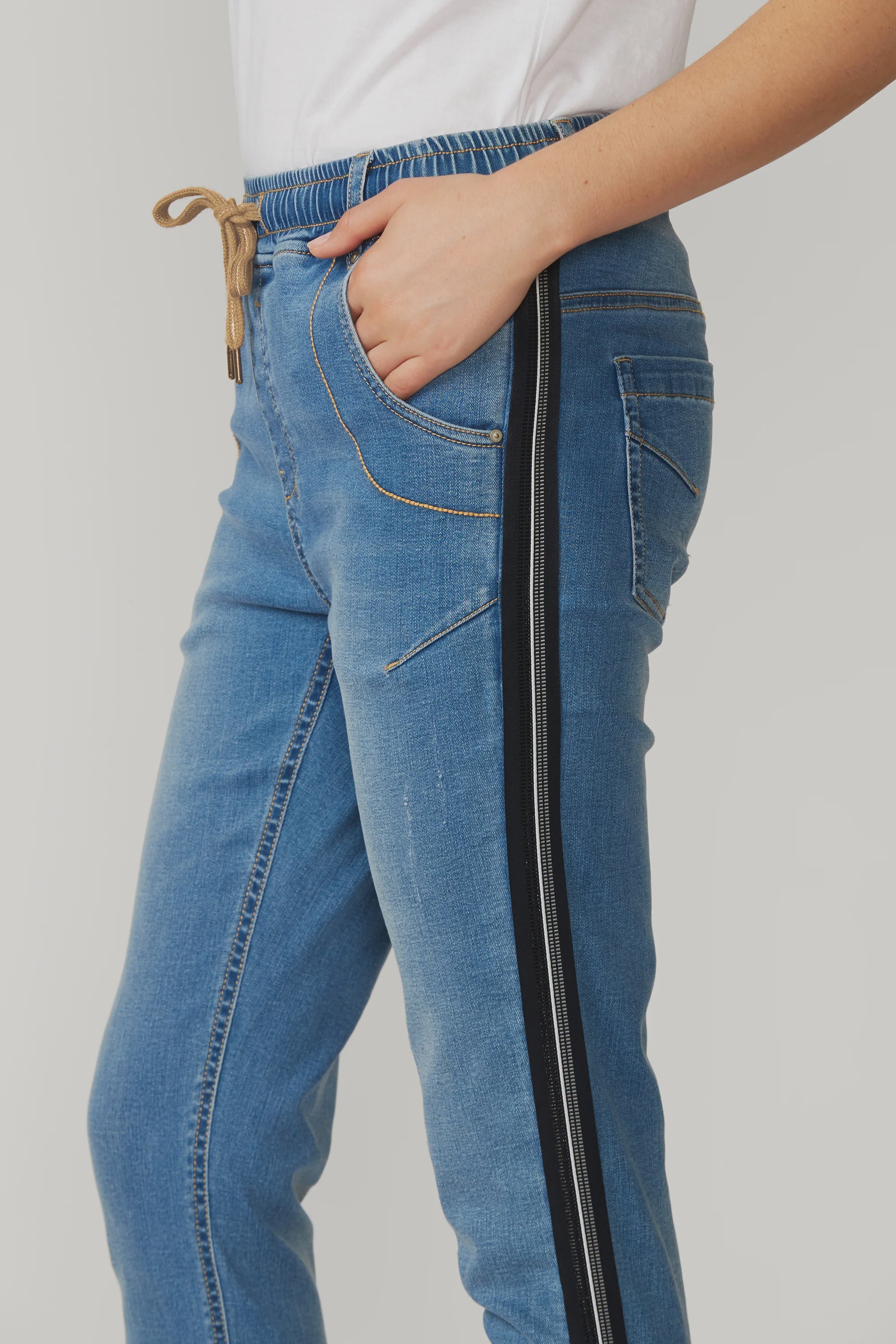 2760 Lania LTL Boyfriend Jean
