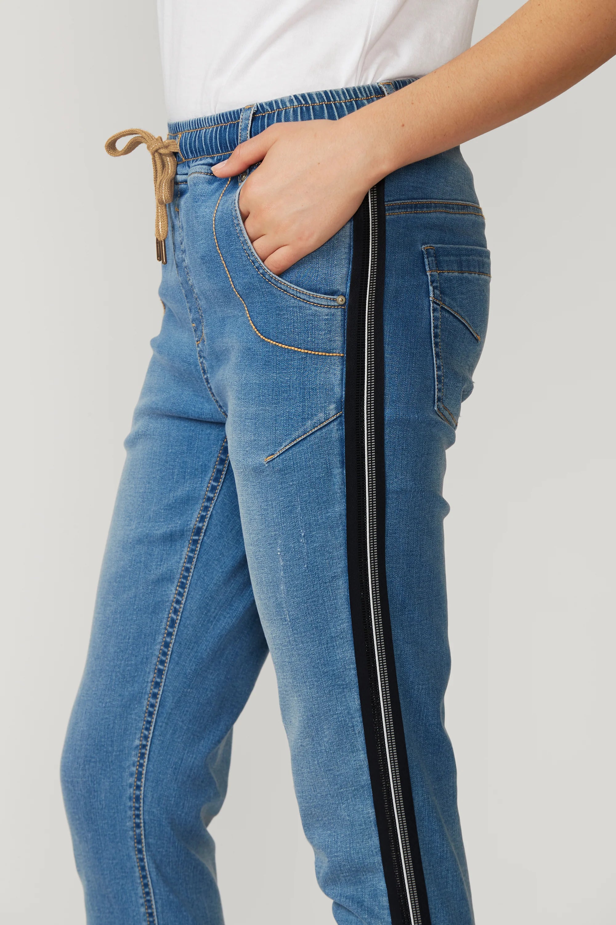 2760 Lania LTL Boyfriend Jean