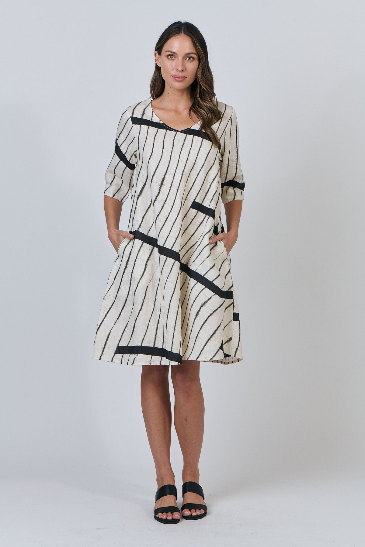 GA526 Linen Dress