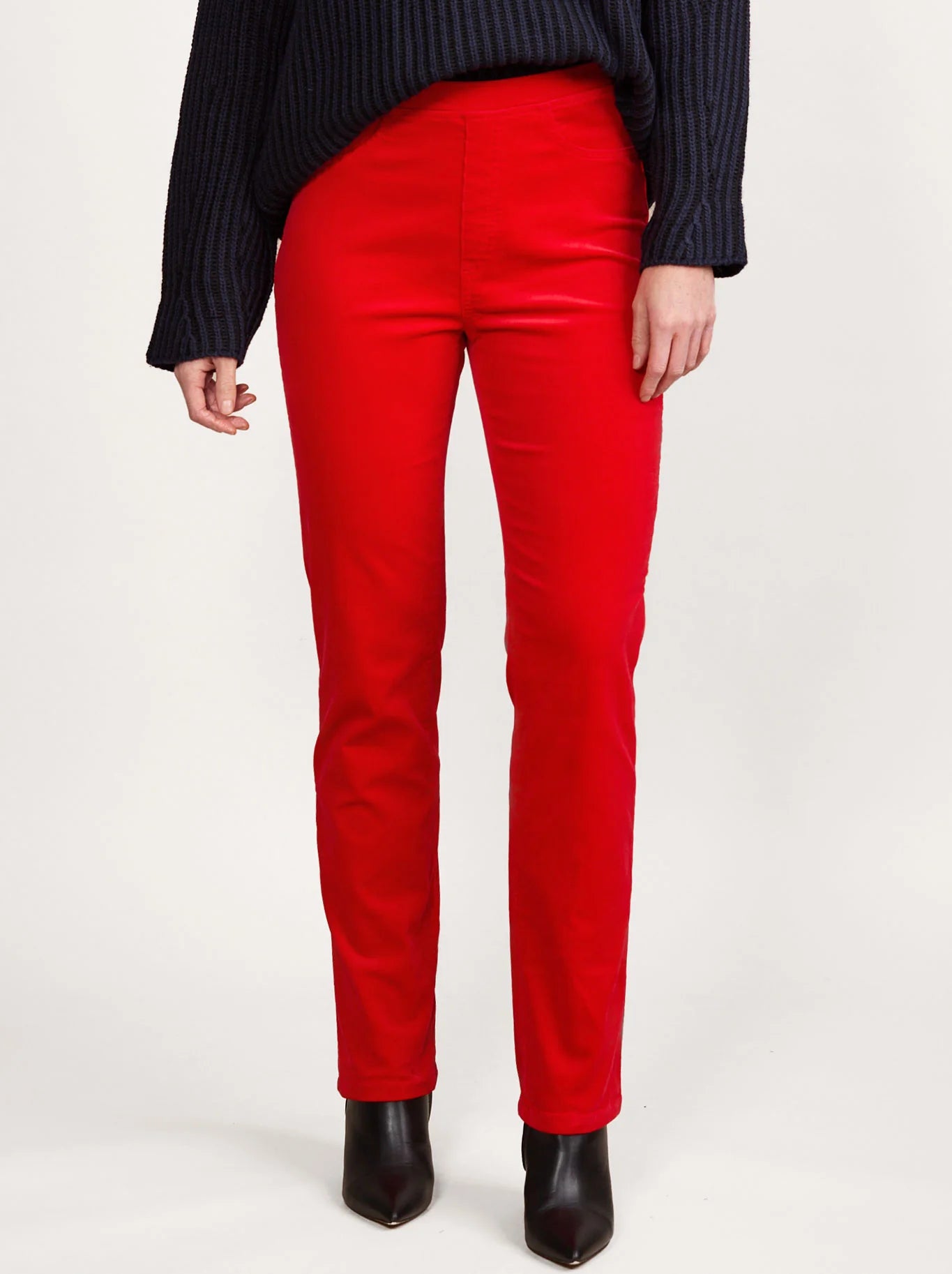 234M Slim Length Cord Pull On
