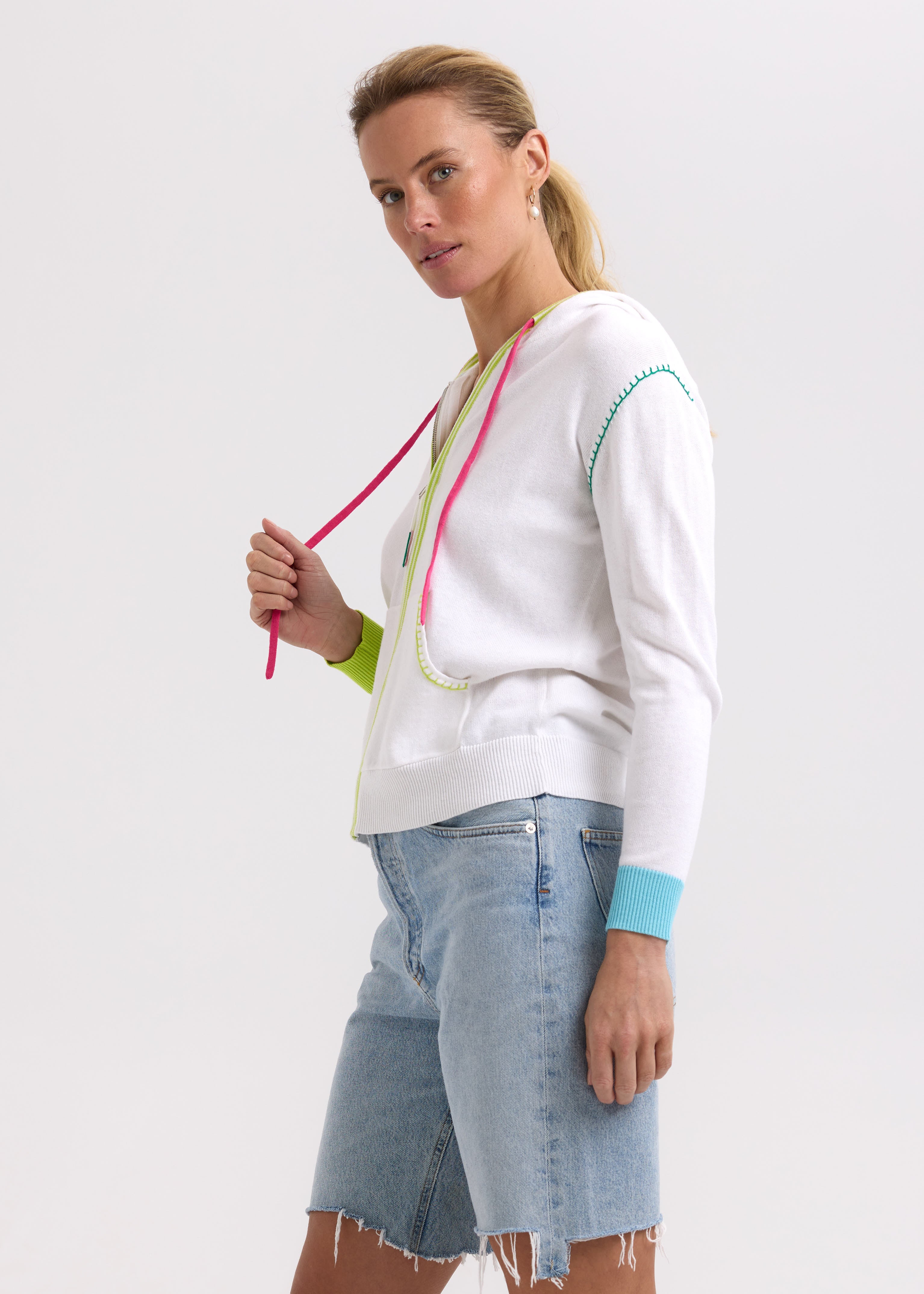 ZP7725 Heart Embroidery Hoodie