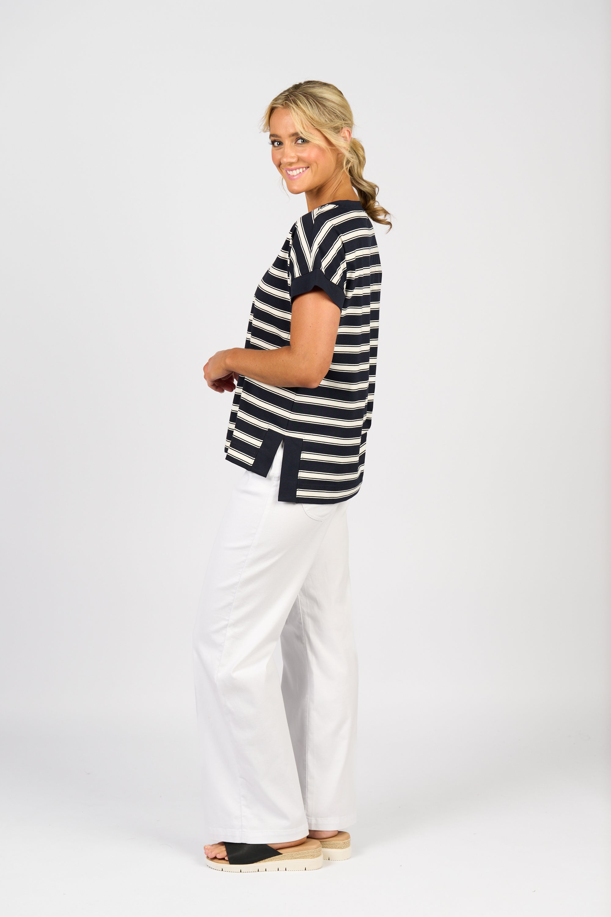 4363 Drop Sleeve Top with Stepped Hem