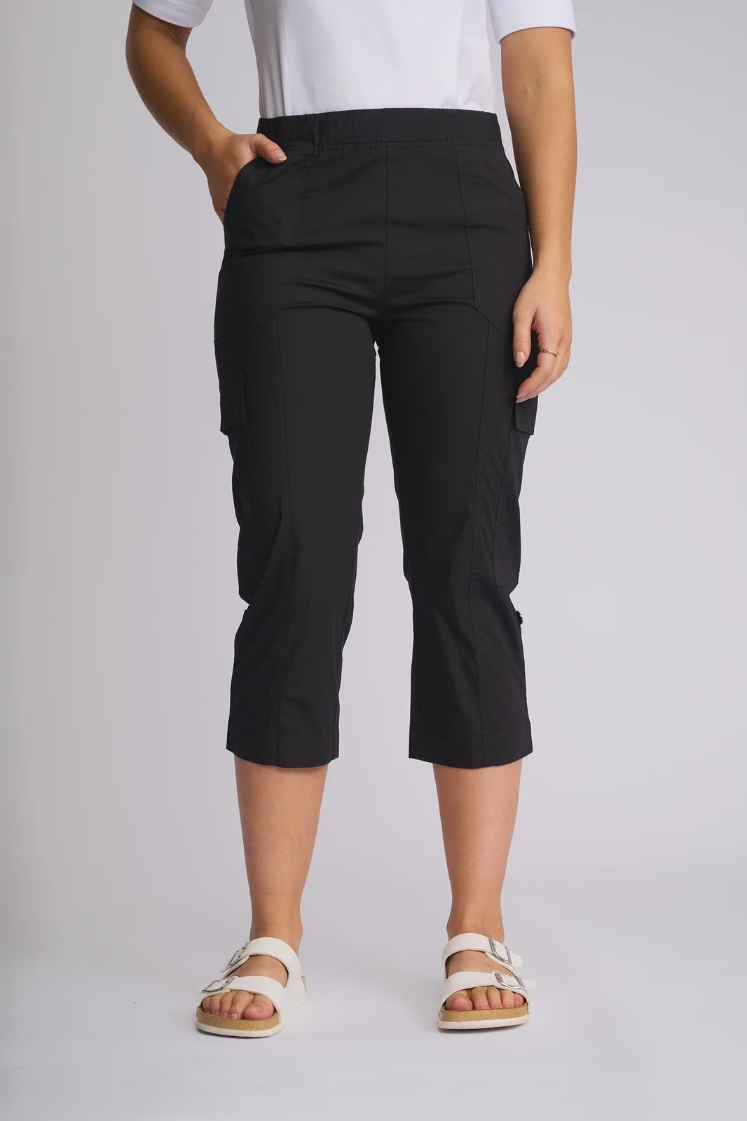 Wave Pull-On Cargo Pant Black - Vassalli
