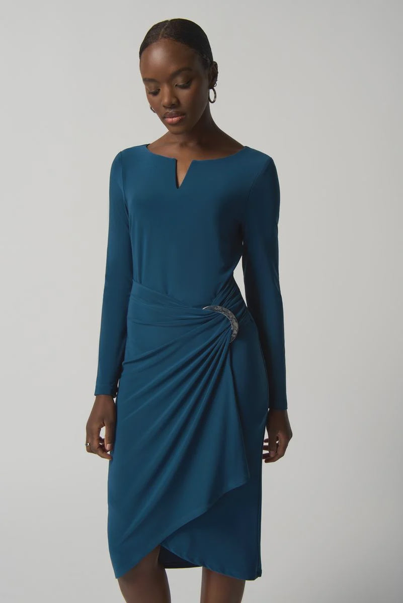 233131 Long Sleeve Sheath Dress