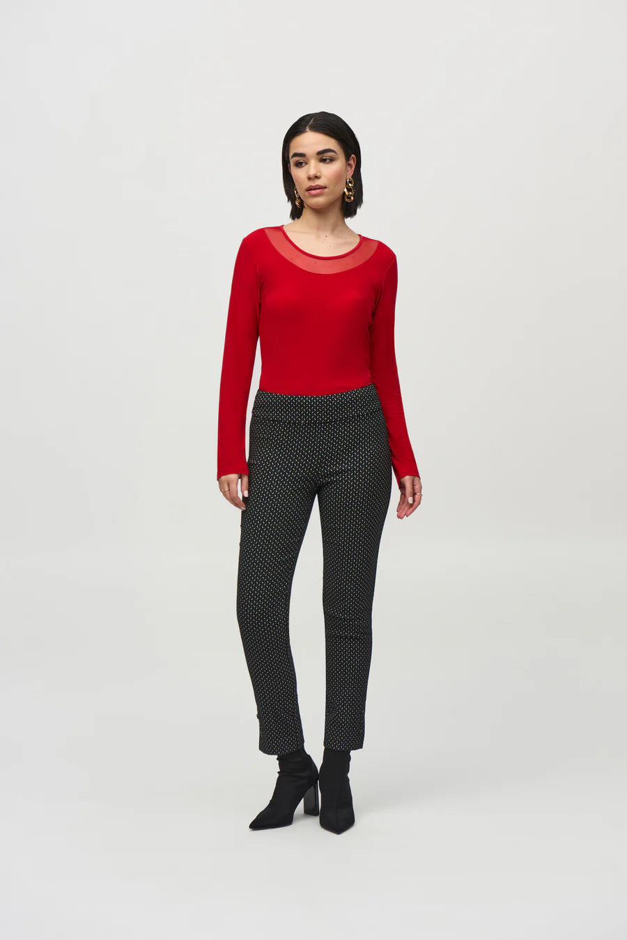 244066 Mesh Round Neck Fitted Top