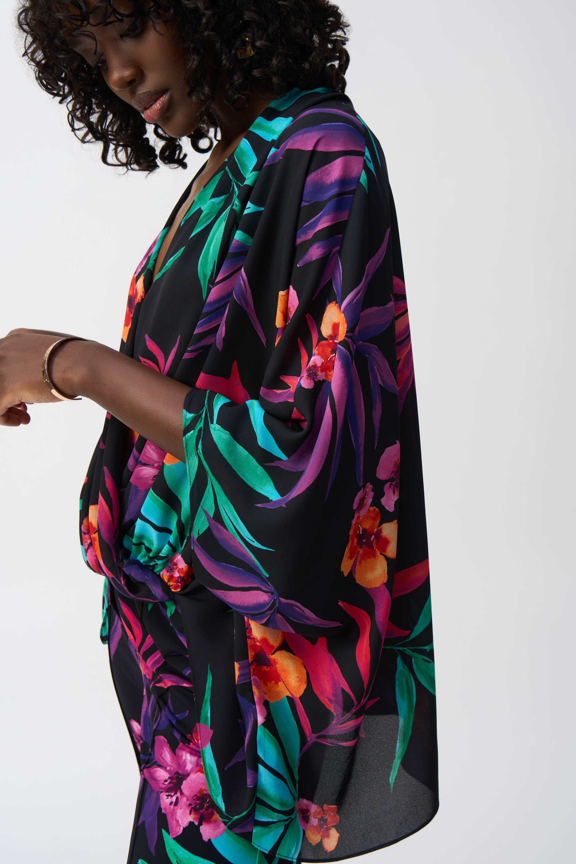 251127 Georgette Tropical Print Wrap