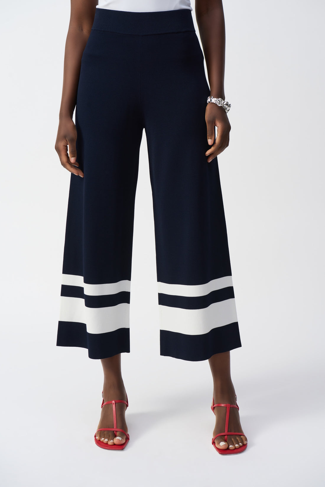 251945 - Placement Stripe Sweater Knit Culotte