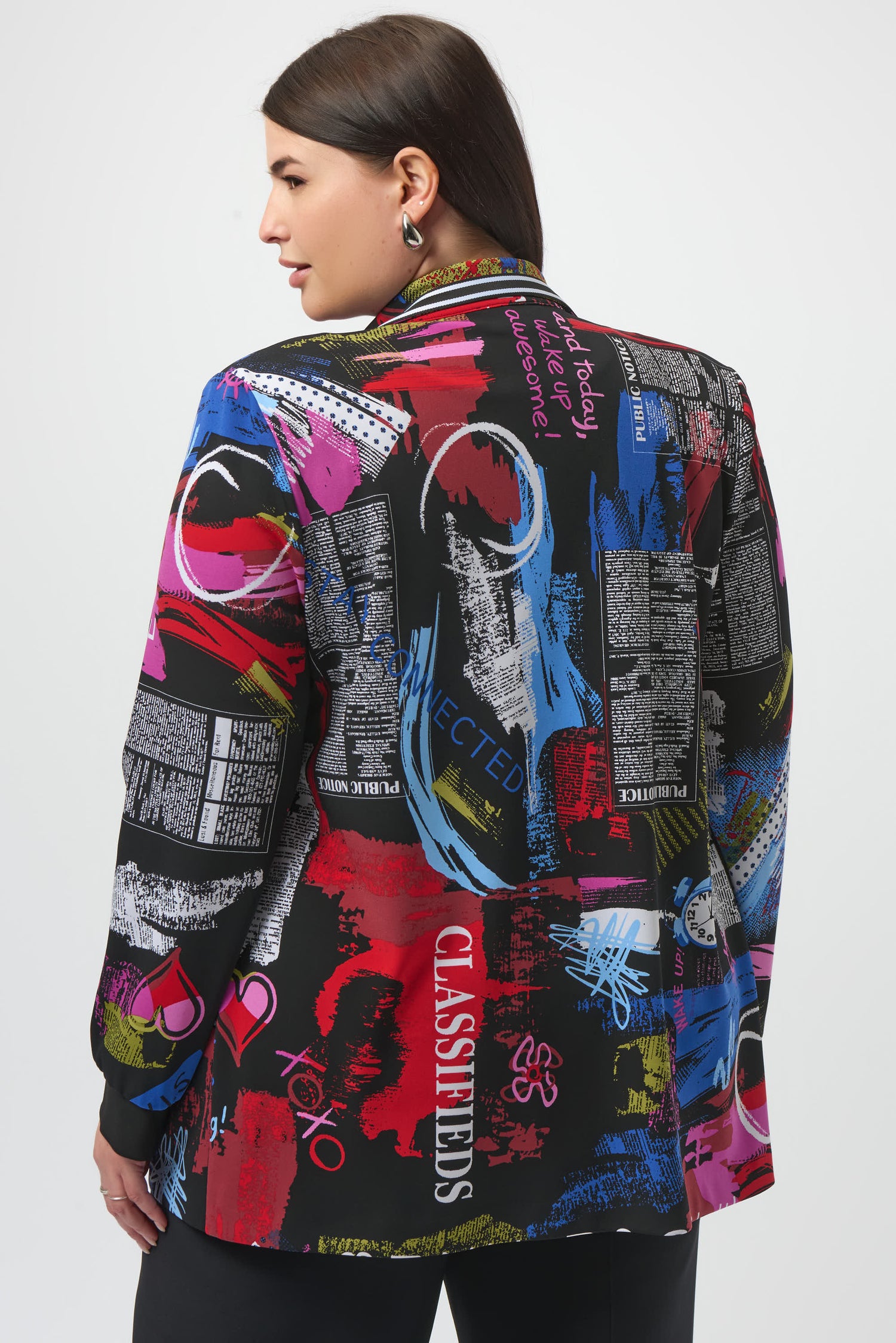 253090 Silky Knit Word Print Straight Blazer