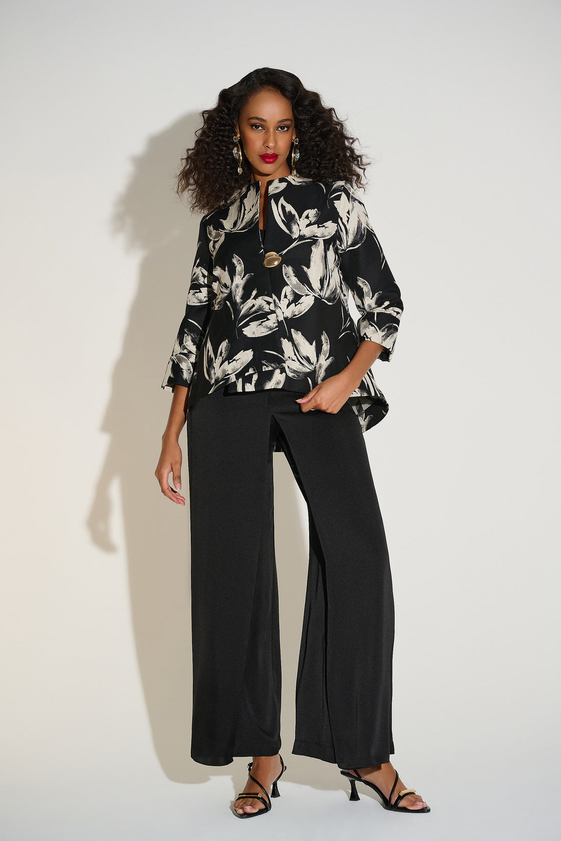 Signature | Jacquard Floral Print Swing Jacket