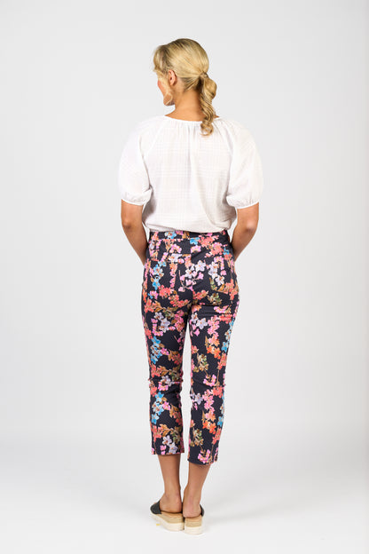 274LW Slim Leg 7/8 Length Lightweight Pull On
