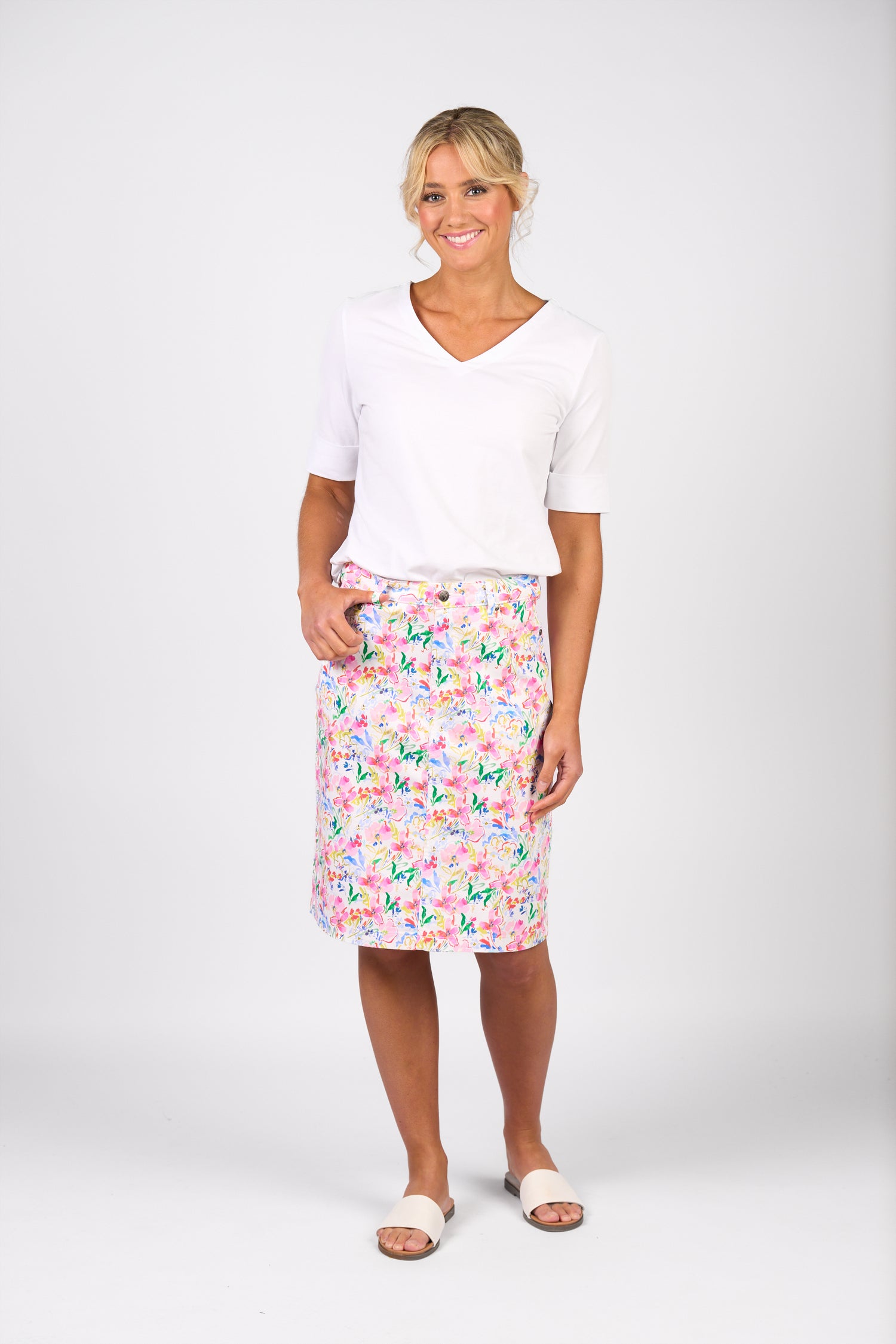 372AV Printed Lightweight Skirt with Centre Back Vent