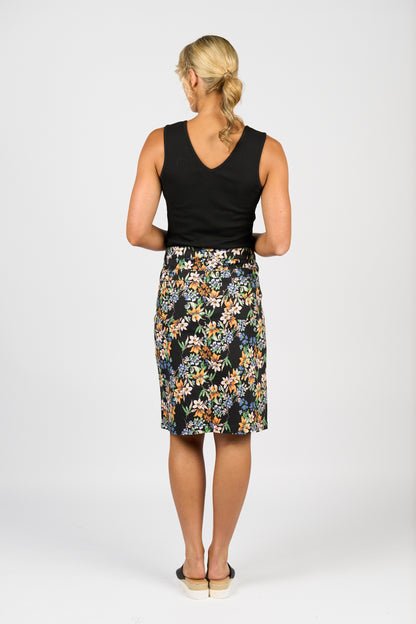 372AV Printed Lightweight Skirt with Centre Back Vent