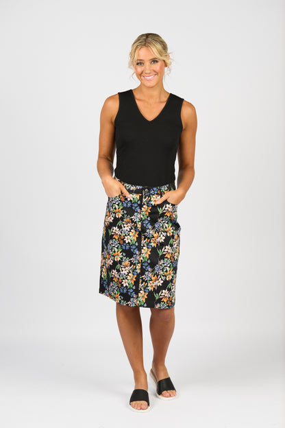 372AV Printed Lightweight Skirt with Centre Back Vent