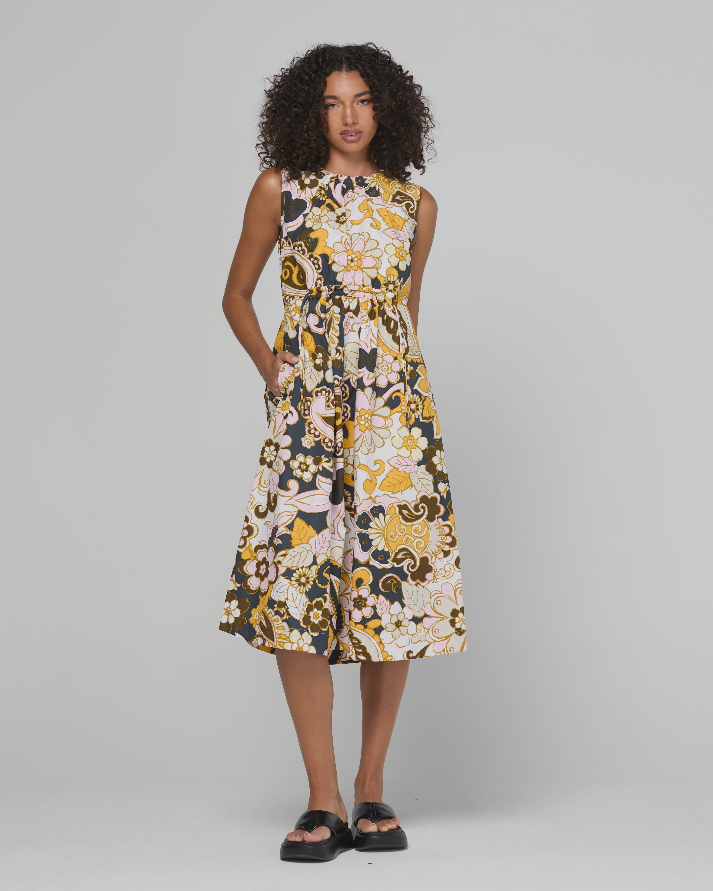 Carmen Dress Thema - Boom Shankar