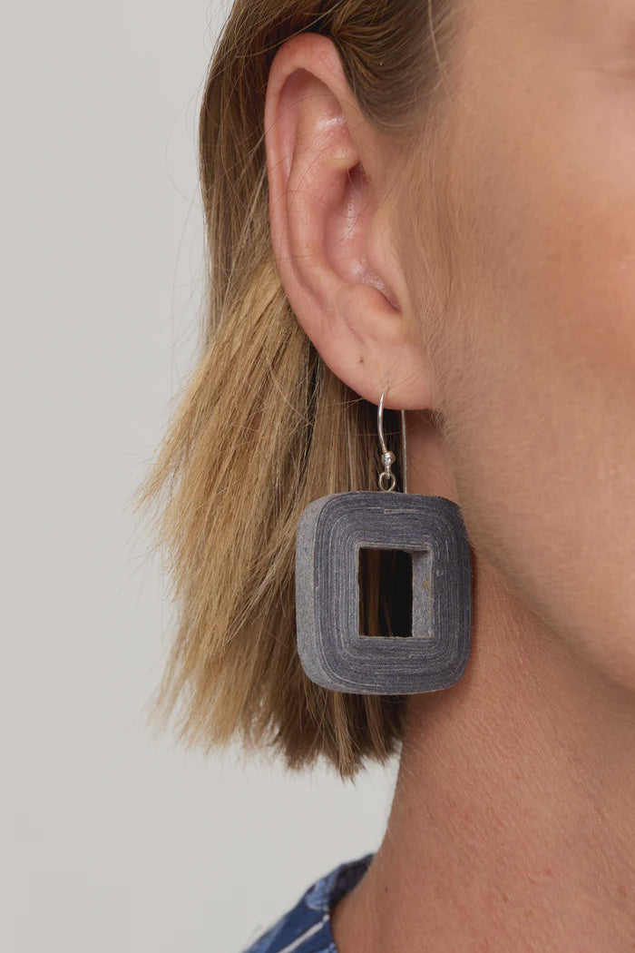 Square Earrings Titanium - Ella &amp; Sunday