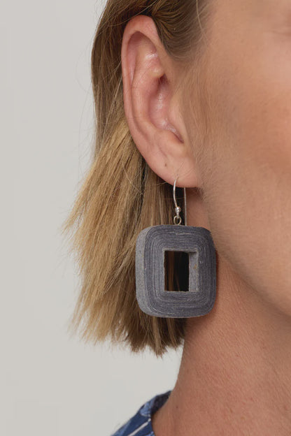 Square Earrings Titanium - Ella &amp; Sunday