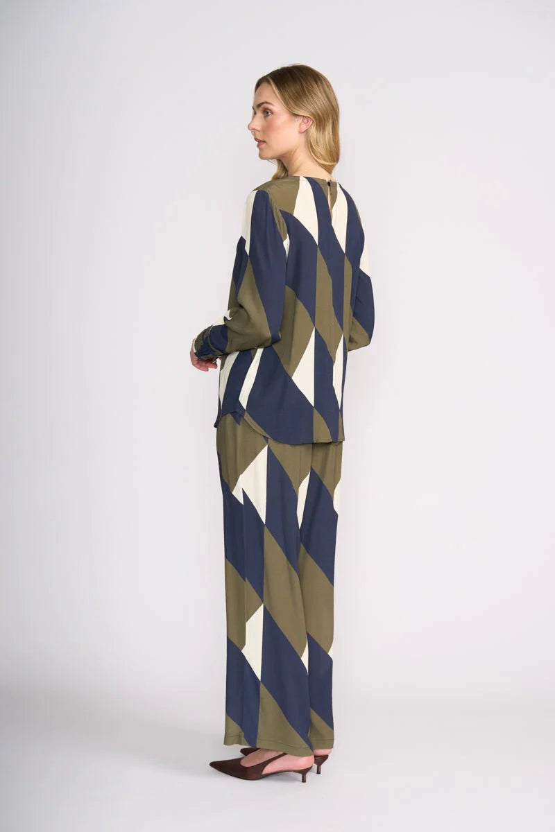 Well Aligned Blouse Foil