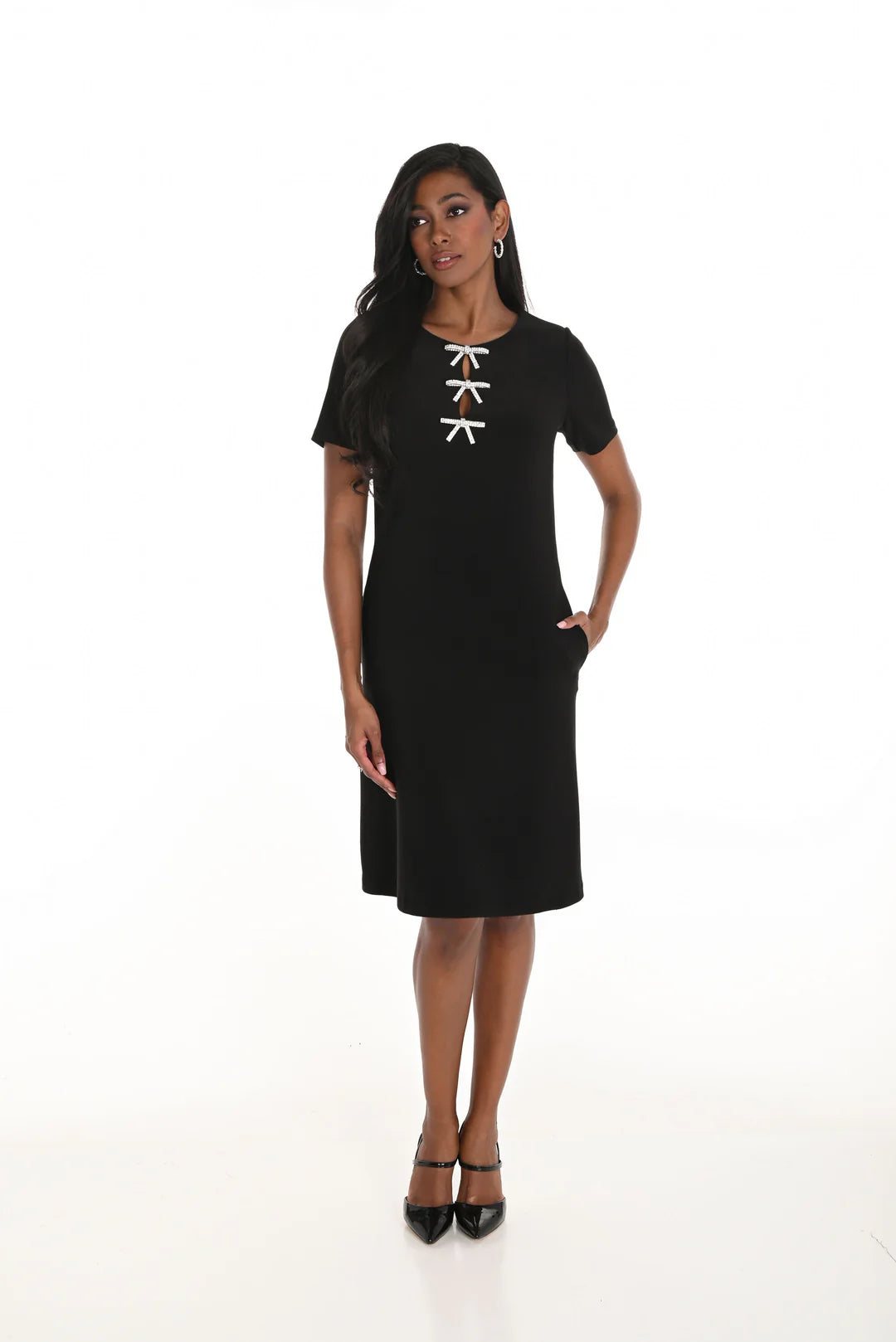 259037 Black Knee-length Shift Dress Style