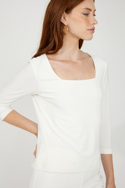 254019 Square Neck Pullover Style