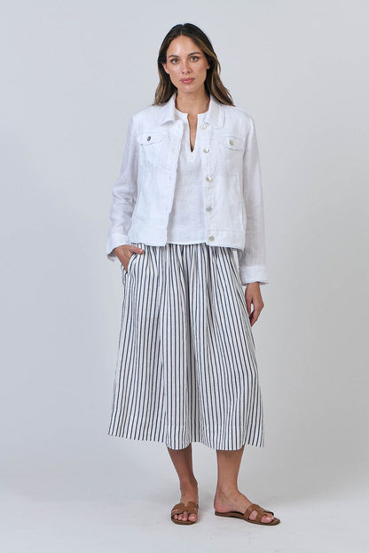 GA30 - White Cropped Jacket