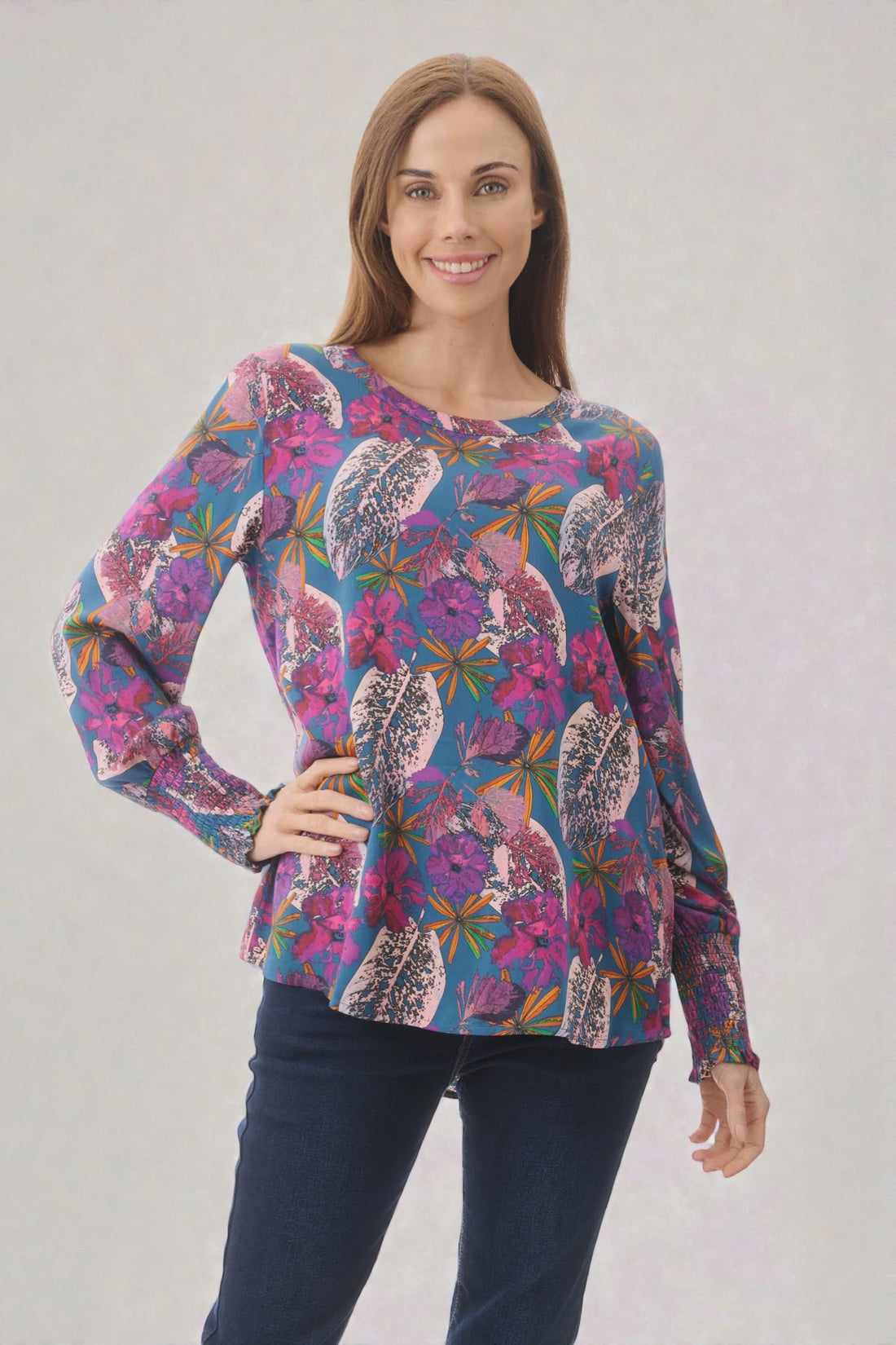 Bell Crew Neck Blouse - Givoni