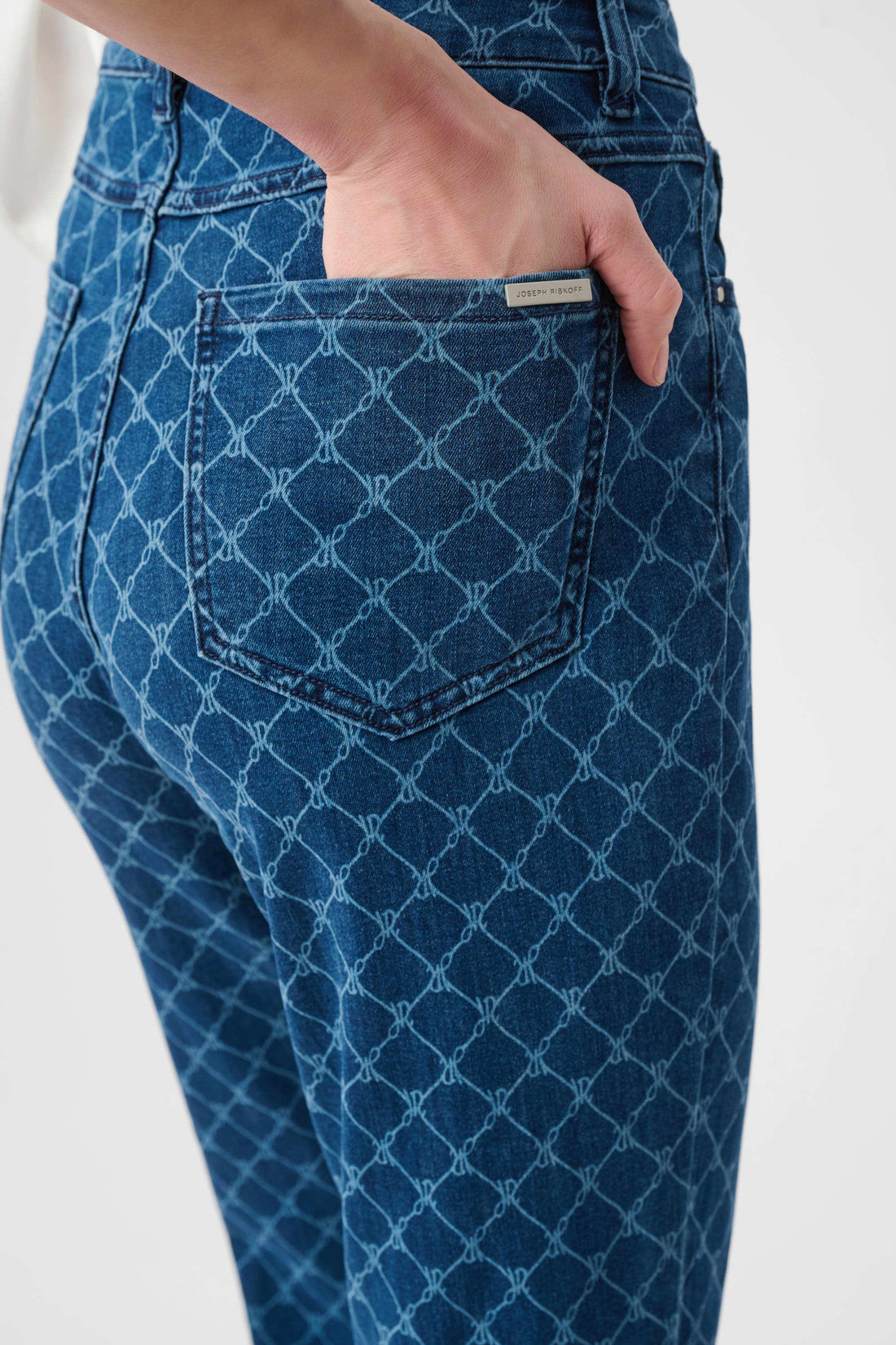 Featherweave™ Denim Strip-Dye Print Straight Classic Jeans - Joseph Ribkoff