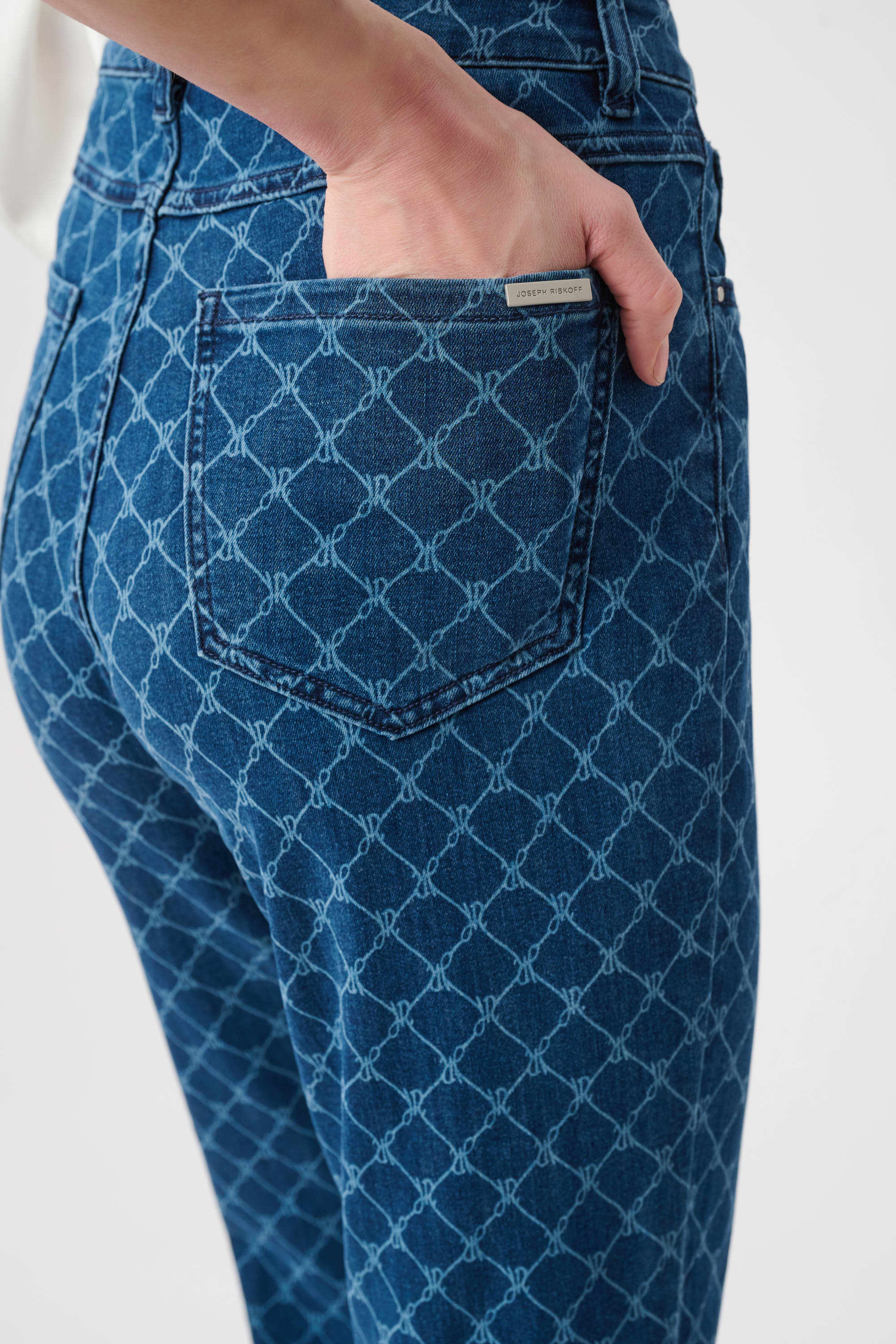 Featherweave™ Denim Strip-Dye Print Straight Classic Jeans - Joseph Ribkoff