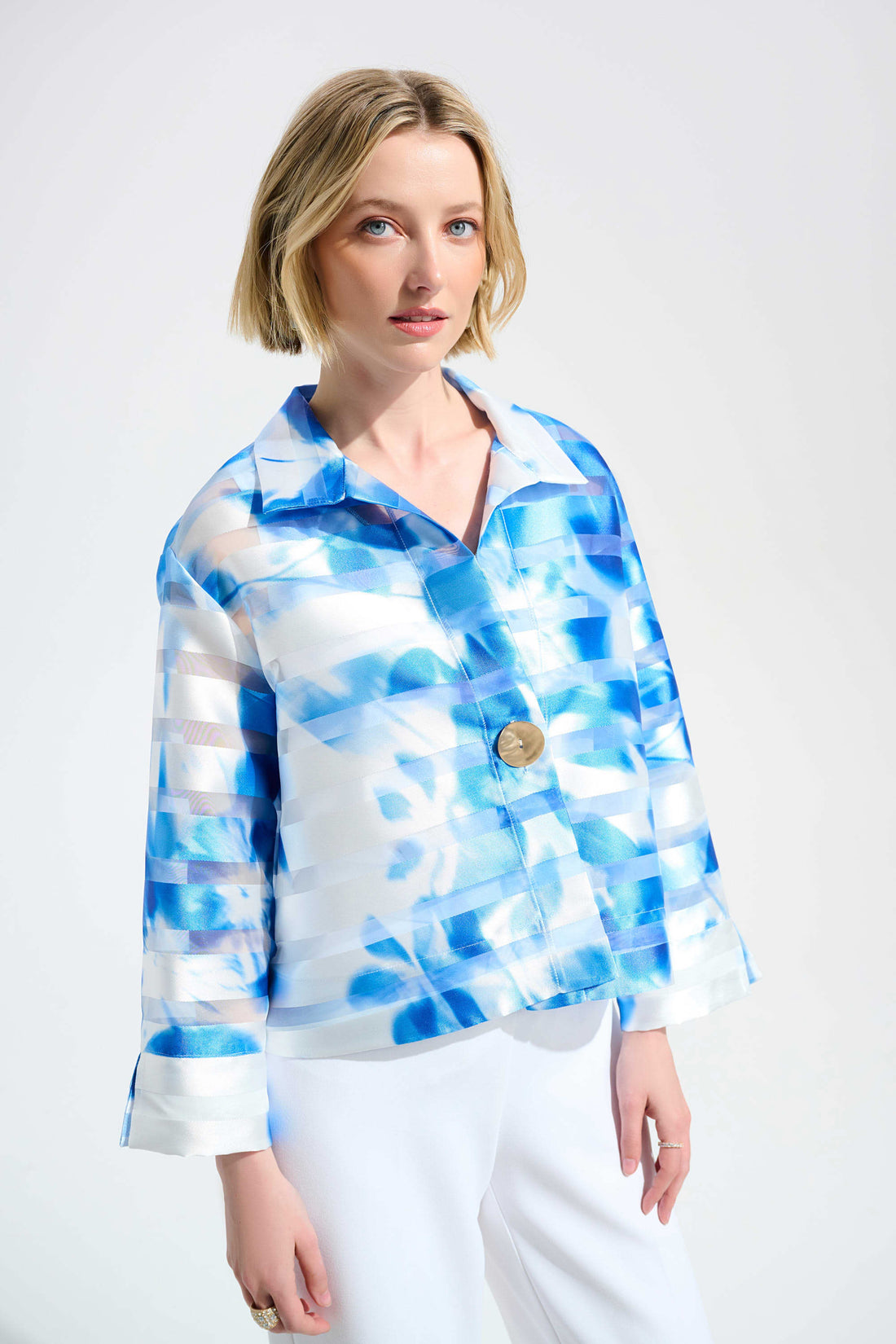 261747 Signature Jacquard Organza Floral Print Trapeze Jacket With Statement Button
