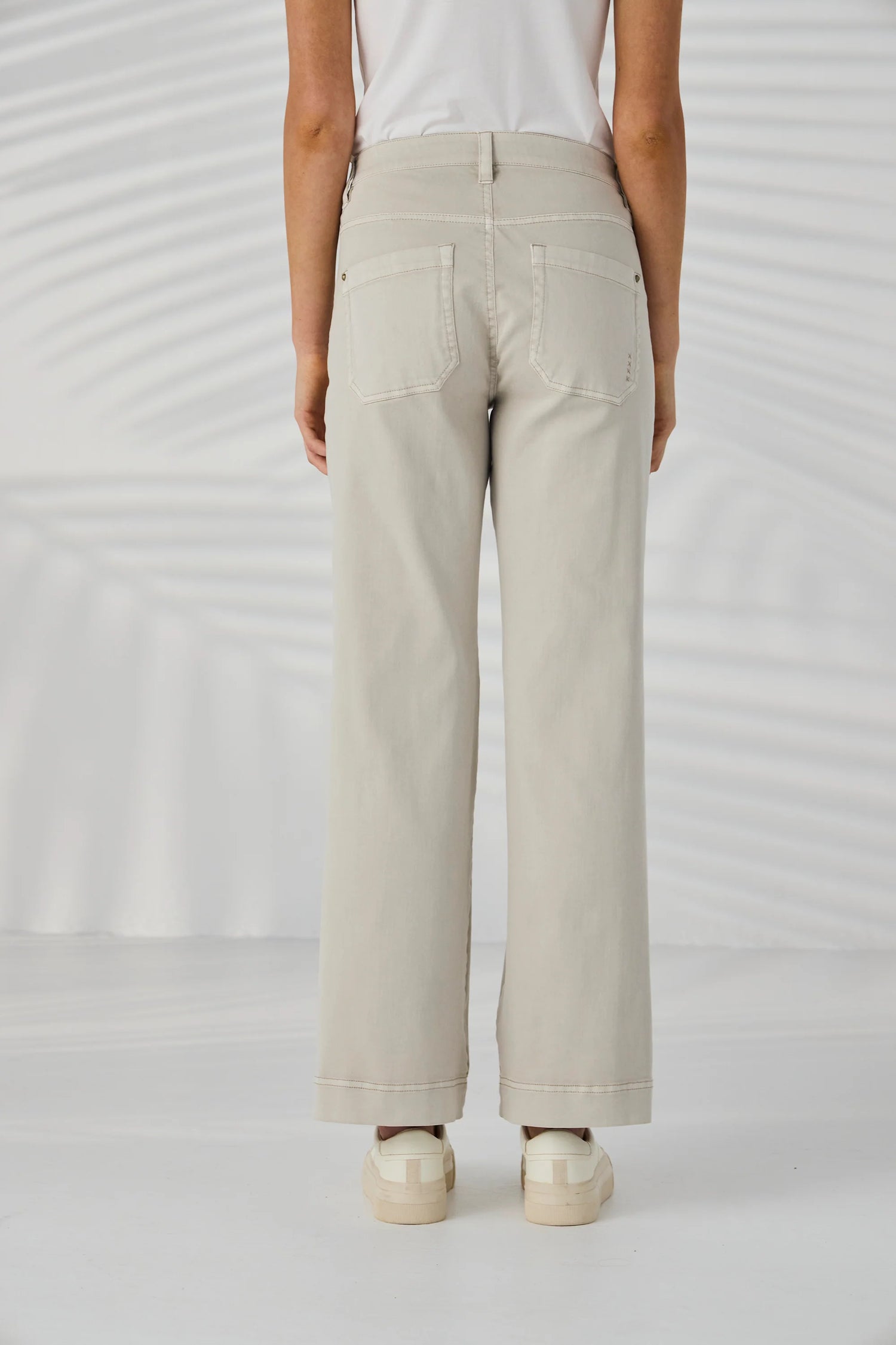 Chrome Jean Almond - Lania