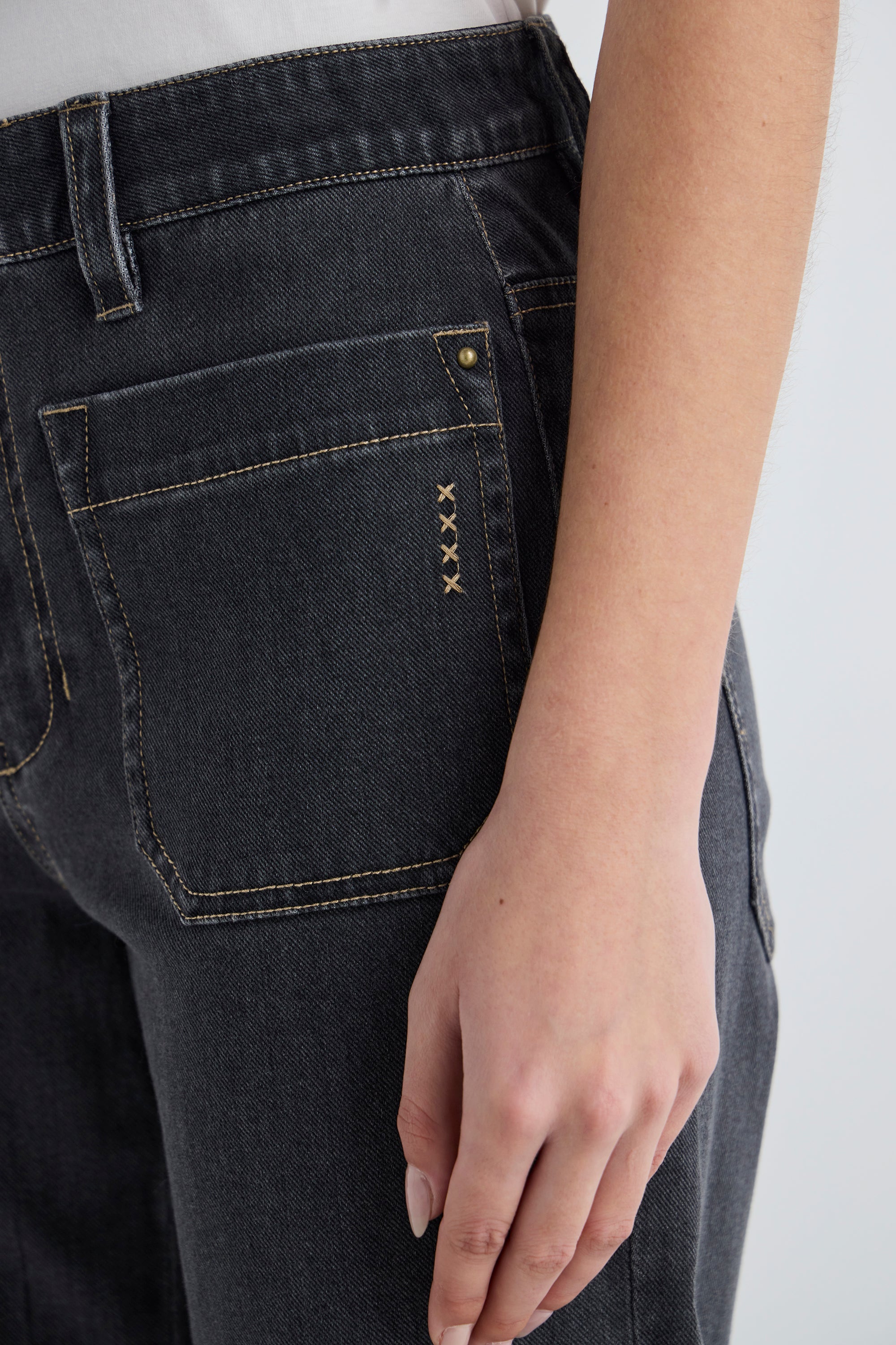 Chrome Jean Charcoal - Lania
