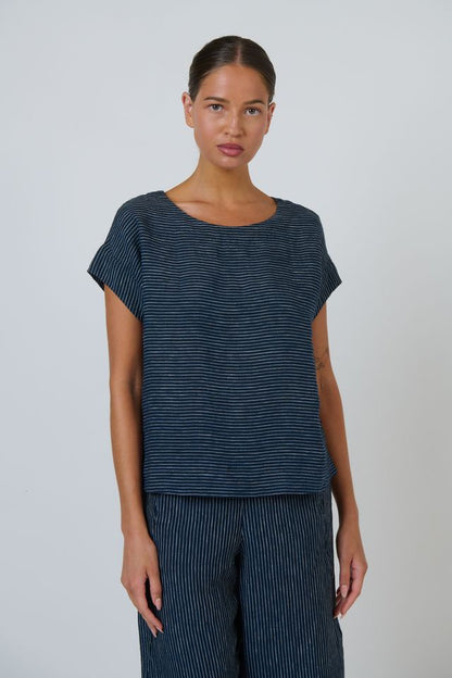 Linen Scoop Neckline Top Streamlined - Naturals by O &amp; J