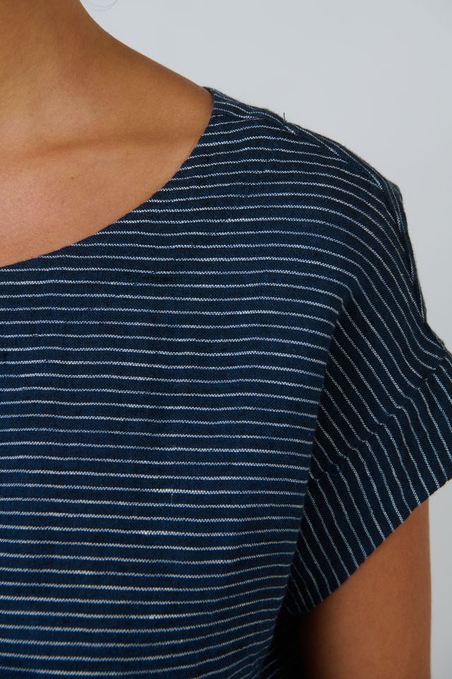Linen Scoop Neckline Top Streamlined - Naturals by O &amp; J