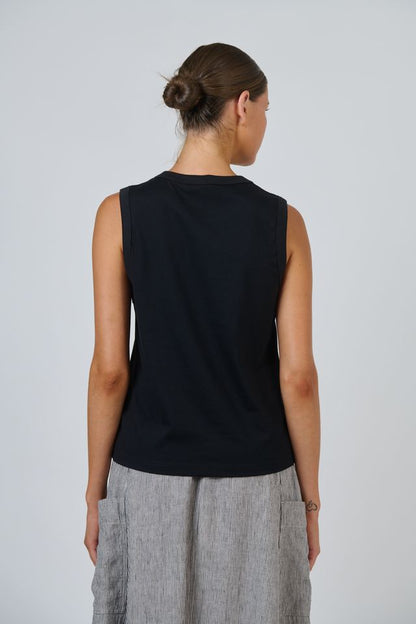 Cotton Sleevless Top Black - Naturals by O &amp; J